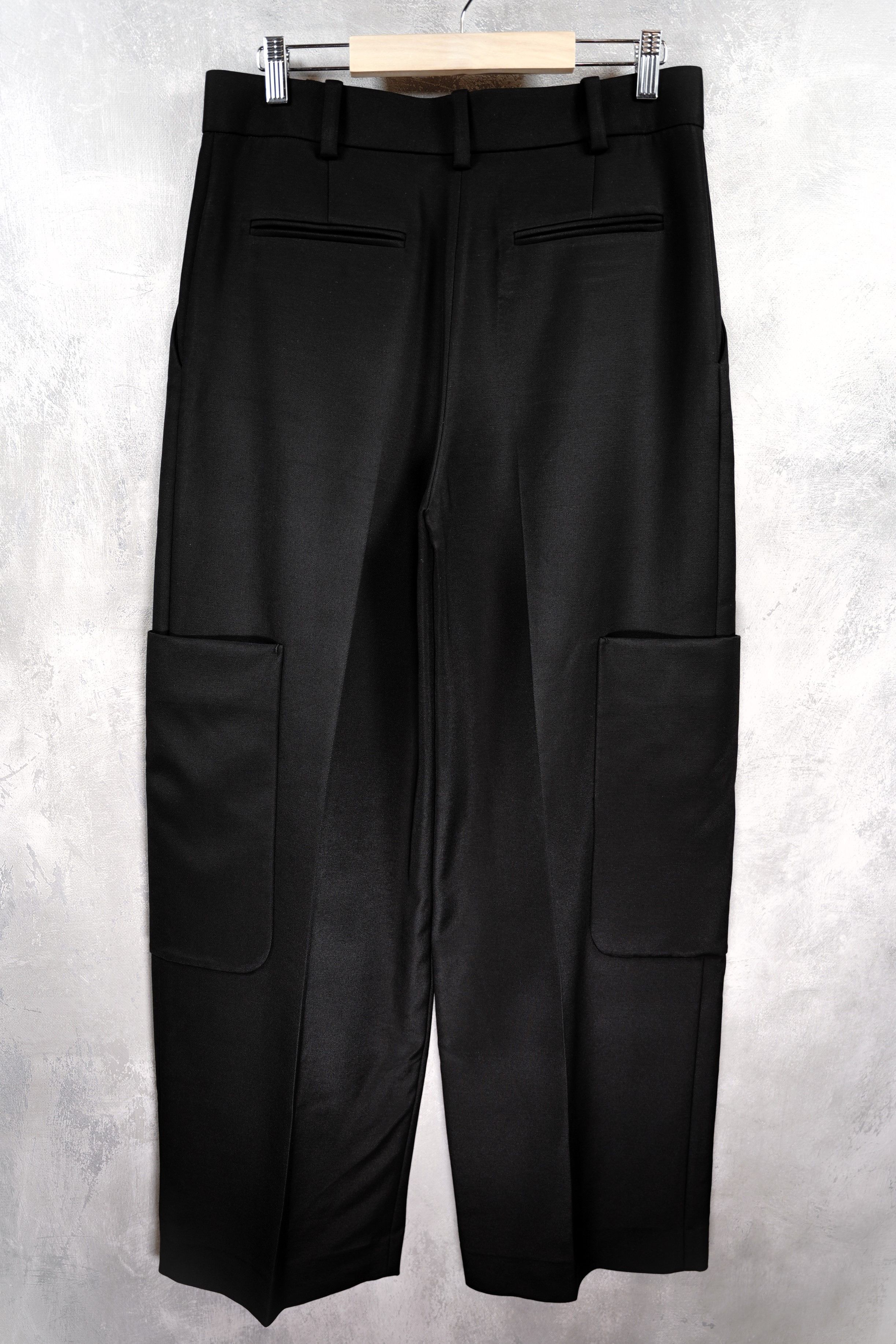 KHAITE Khaite Caiton straight-leg high-waisted cargo trousers Size 28" / US 6 / IT 42 - 6 Thumbnail