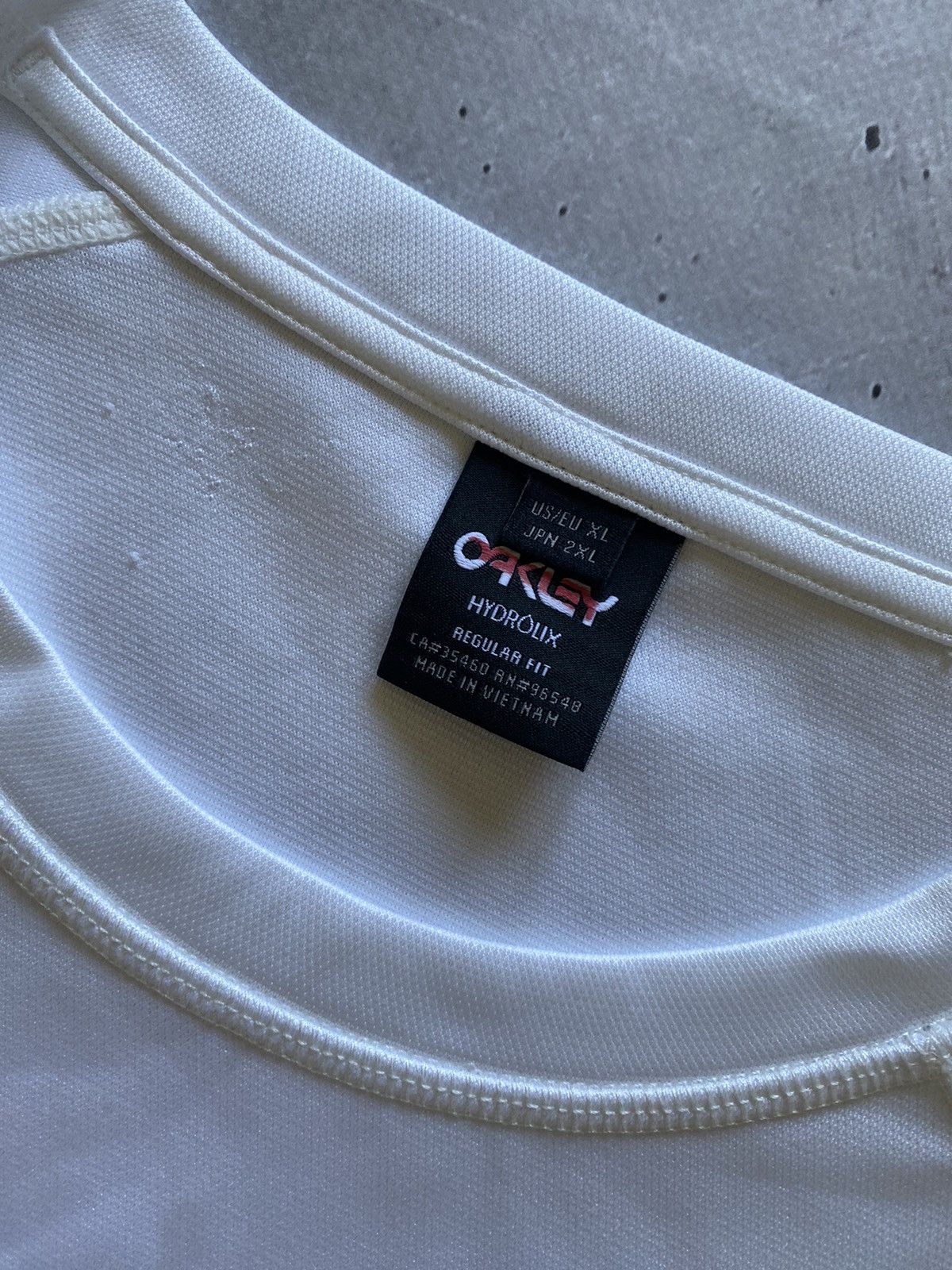 Oakley × Vintage 🥶Rare Oakley Hydrolox Big Logo T Shirt Y2K Retro Hype Size US XL / EU 56 / 4 - 5 Thumbnail