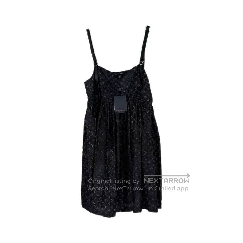 Louis Vuitton Louis Vuitton Dirty black grey full logo mulberry silk ski Size XS / US 0-2 / IT 36-38 - 1 Thumbnail