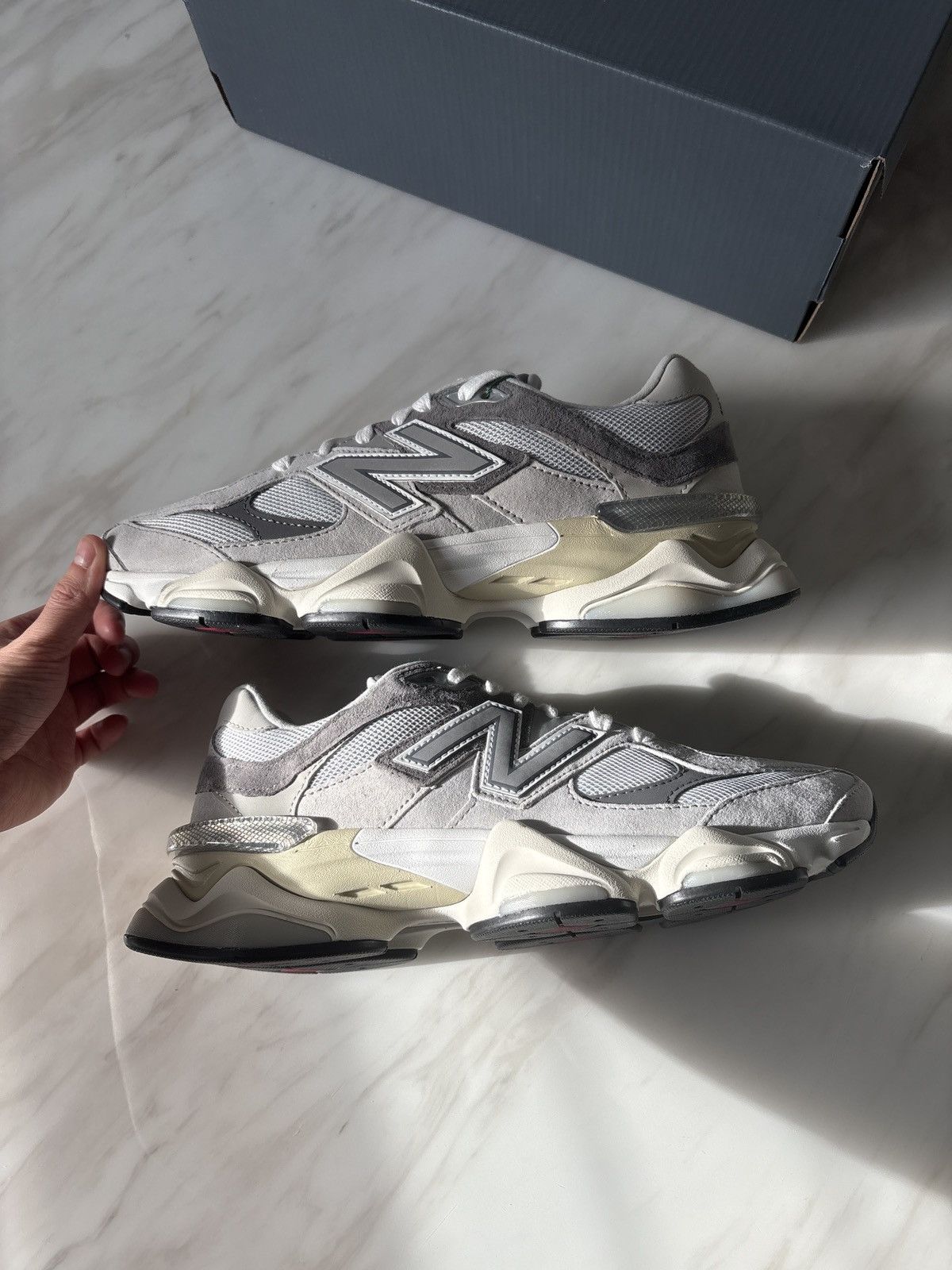 New Balance New Balance 9060 Rain Cloud Size US 8 / EU 41 - 2 Thumbnail