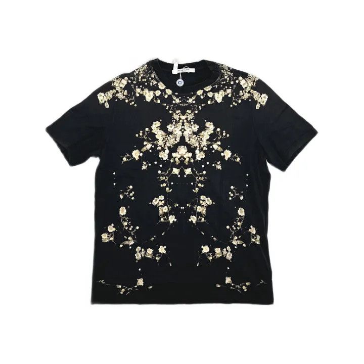 Givenchy Givenchy Stylish Casual Short Sleeve T-Shirt Size US L / EU 52-54 / 3 - 1 Thumbnail