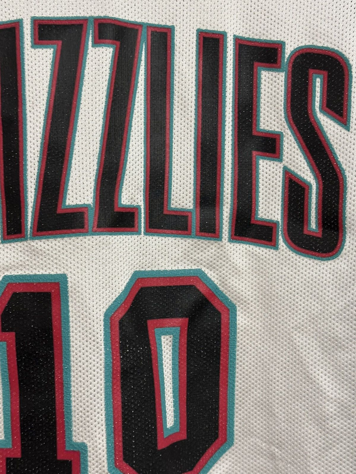 Champion Vintage 90s Mike Bibby Vancouver Grizzlies Champion Jersey M Size US M / EU 48-50 / 2 - 6 Thumbnail