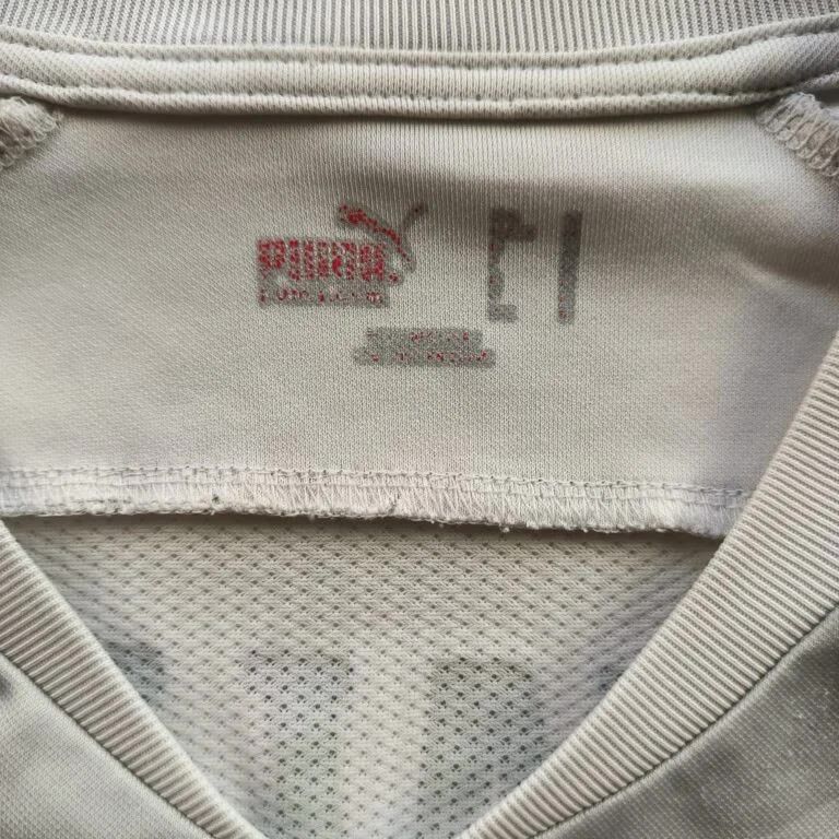 Puma Italy 2010-12 Puma training football jersey size S Size US S / EU 44-46 / 1 - 4 Thumbnail