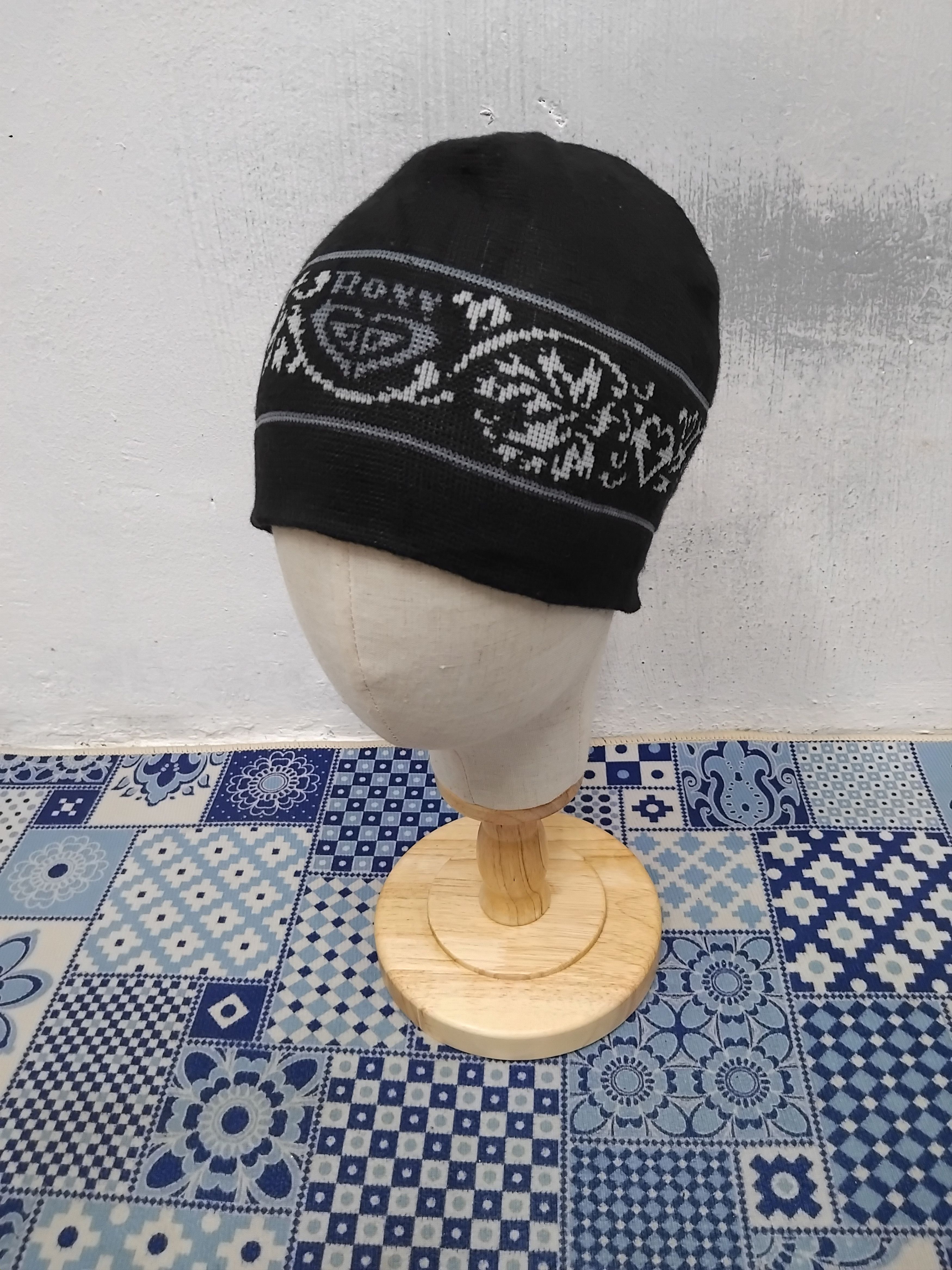 Japanese Brand 💥Roxy Black colour beanie Size ONE SIZE - 1 Thumbnail