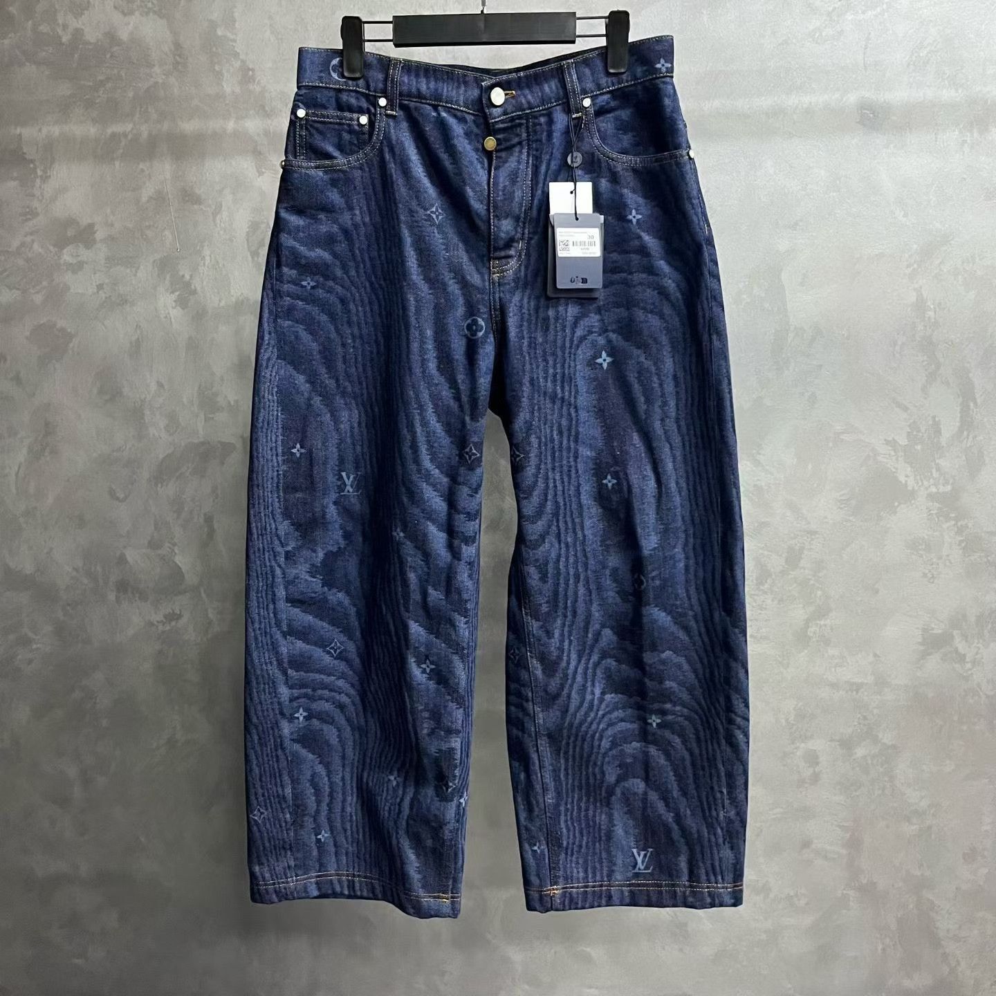 Louis Vuitton Louis Vuitton Printed Blue Denim Jeans 28 Men Size US 28 / EU 44 - 1 Thumbnail