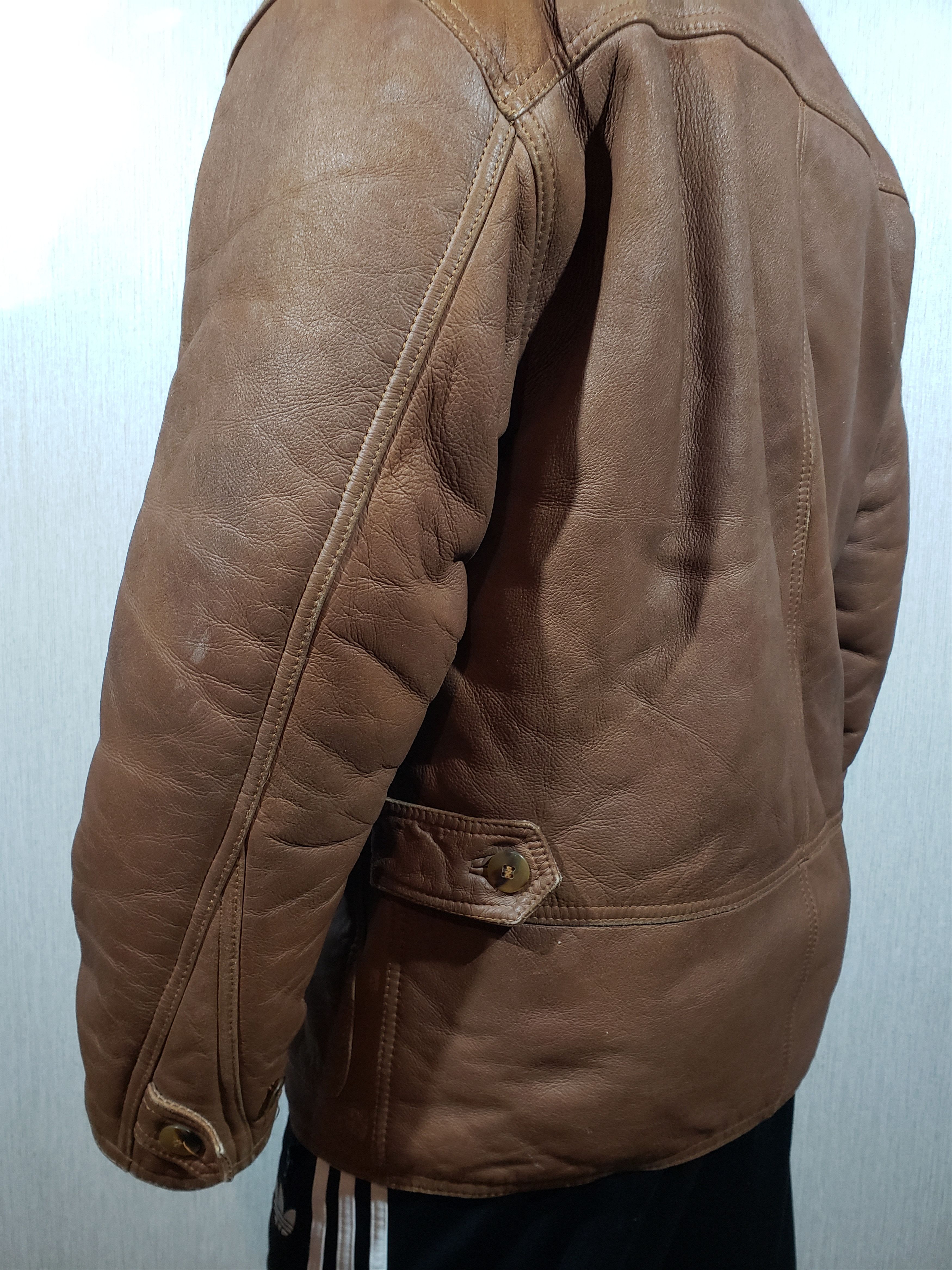 Other Brown men's sheepskin coat with buttons. Size US L / EU 52-54 / 3 - 5 Thumbnail
