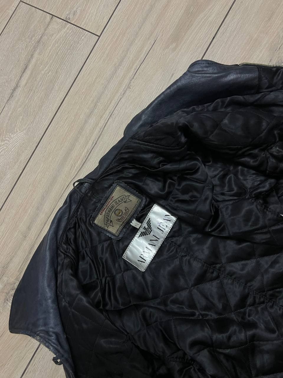 Giorgio Armani Vintage Armani Jeans Leather Jacket Motorcycle Style US 10 Size L / US 10 / IT 46 - 7 Thumbnail