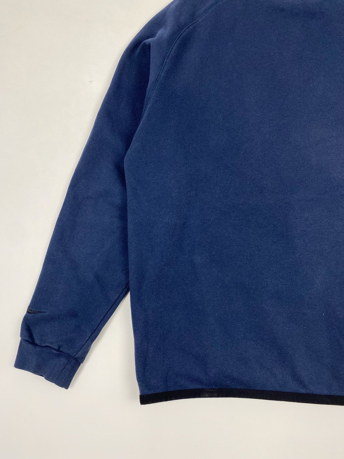 Nike Y2K Vintage Nike Centre Spell Out Kangaroo Pocket Sweatshirt Size US M / EU 48-50 / 2 - 11 Thumbnail