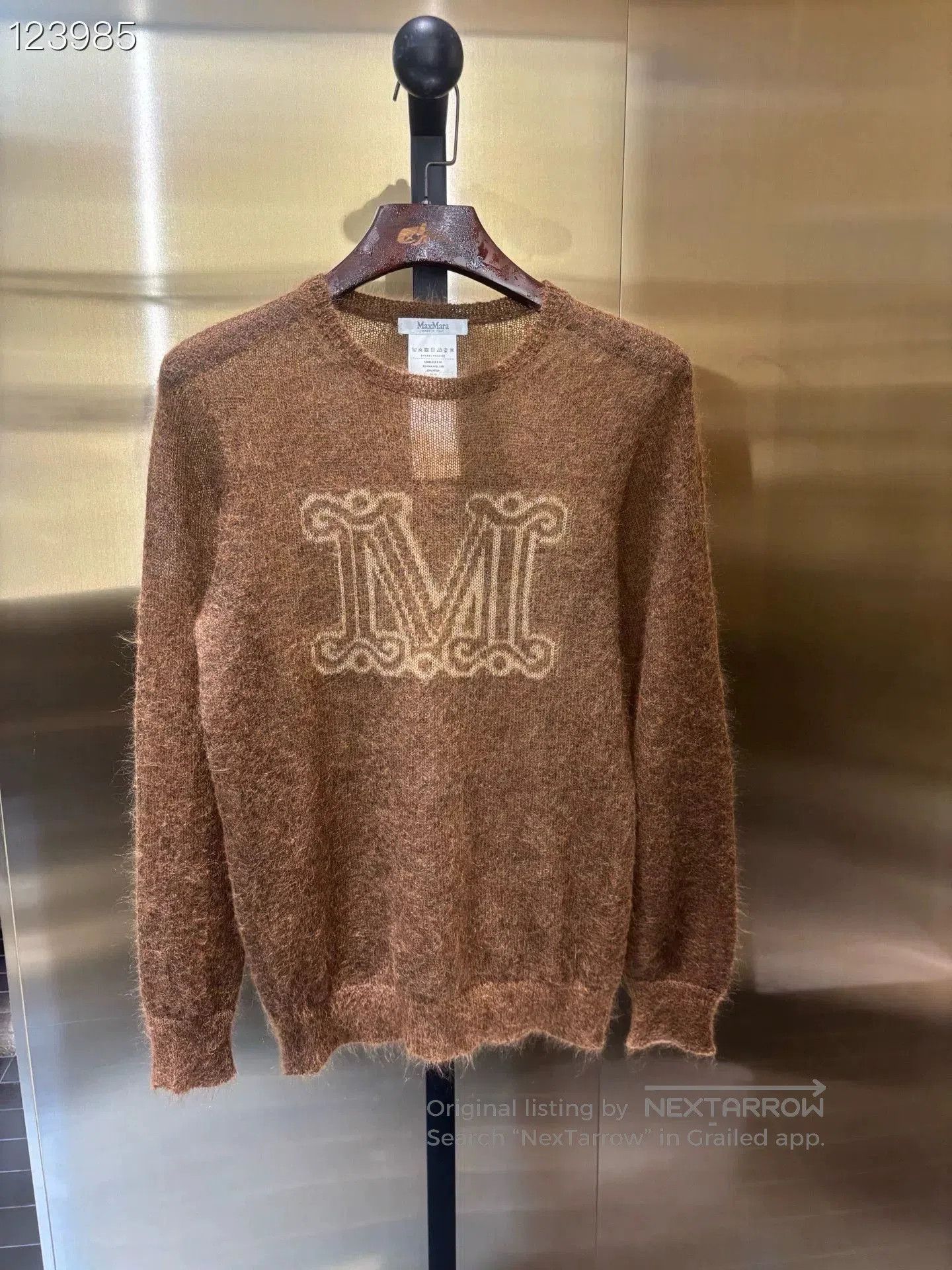 Max Mara MaxMara Camel M Letter Sweater. Size M / US 6-8 / IT 42-44 - 1 Thumbnail
