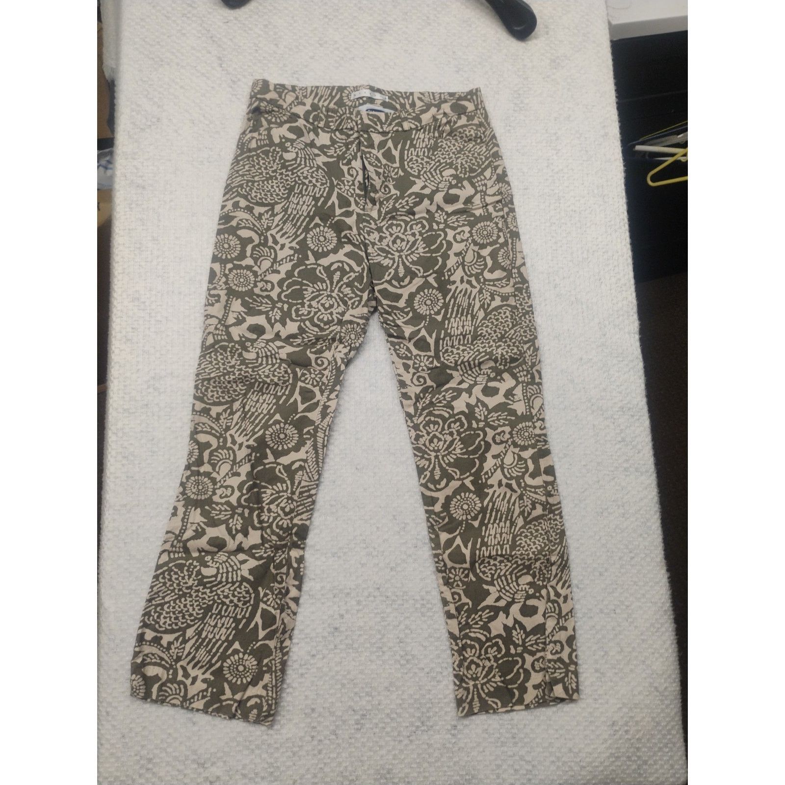 Old Navy Old Navy Women's Size 4 Stretch Fit Pants Olive Green Spring Size 26" / US 2 / IT 38 - 1 Thumbnail