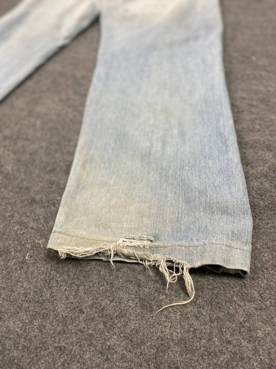 Levi's vintage levis 504 lightwash denim nice design Size US 35 - 10 Thumbnail