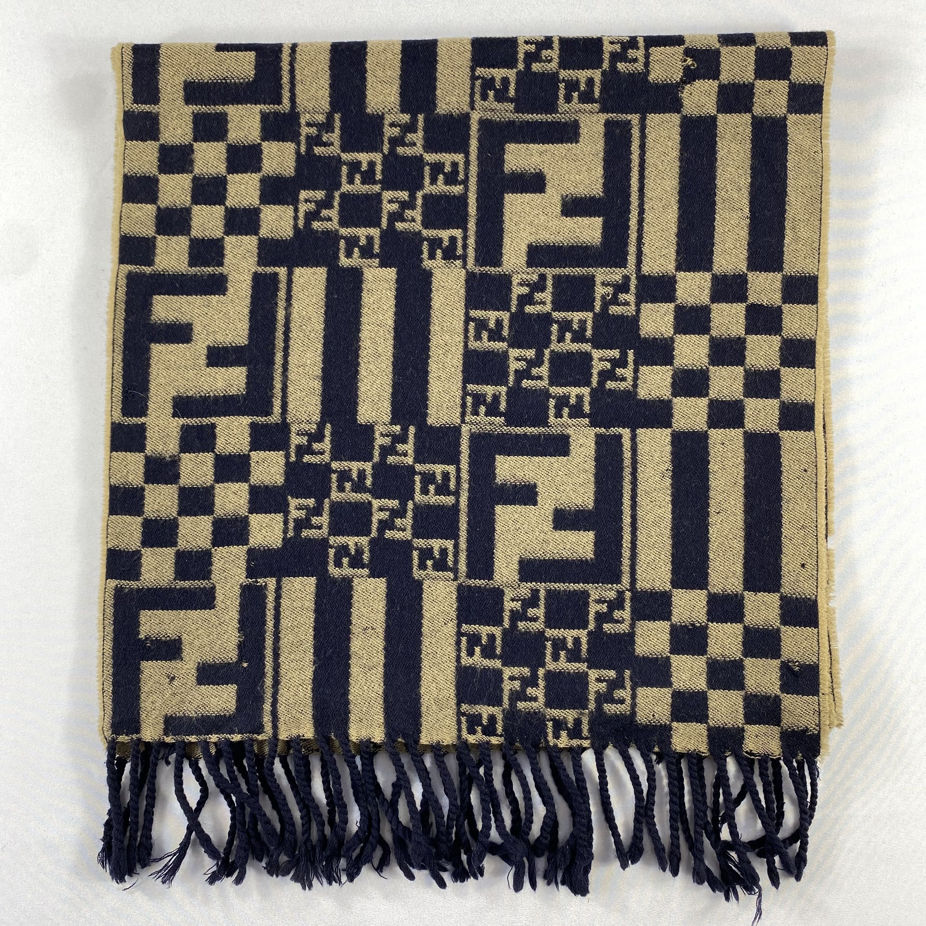 Fendi Vintage Fendi Scarf Neck Wrap Wool Muffler Size ONE SIZE - 2 Thumbnail