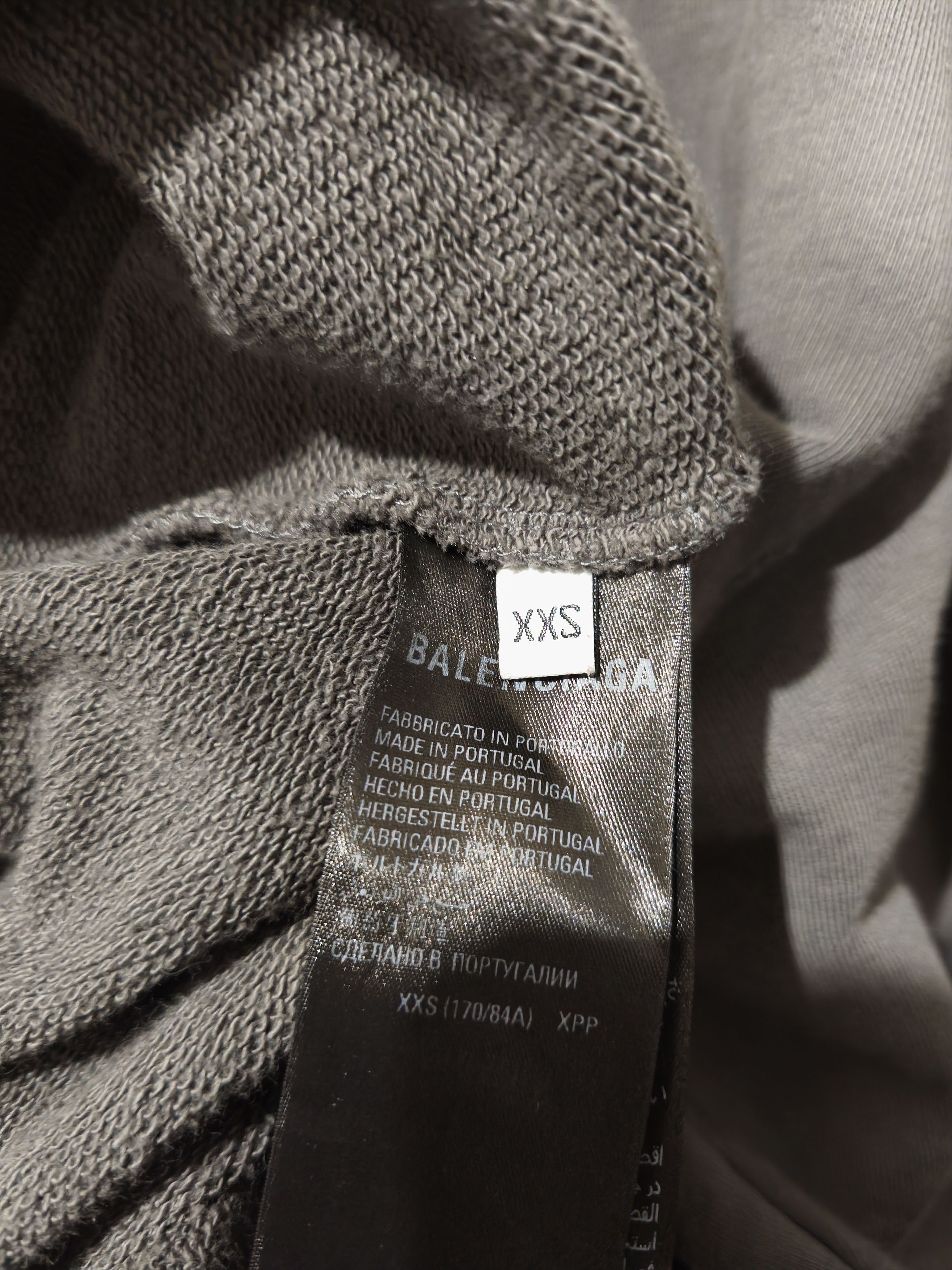 Balenciaga balenciaga distressed 2022 political hoodie oversized Size US XXS / EU 40 - 5 Thumbnail