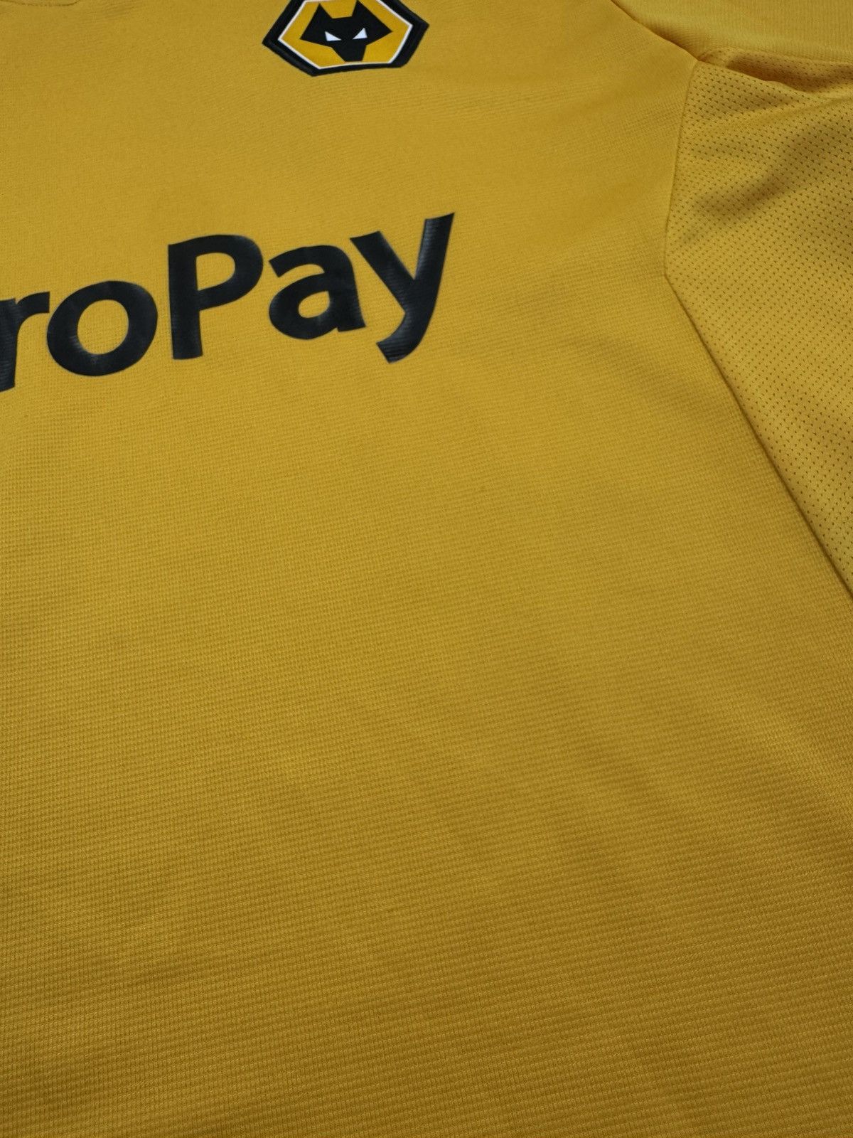 Castore Wolverhampton Wolves Castore Home Shirt 2022/23 Size XL Size US XL / EU 56 / 4 - 9 Thumbnail