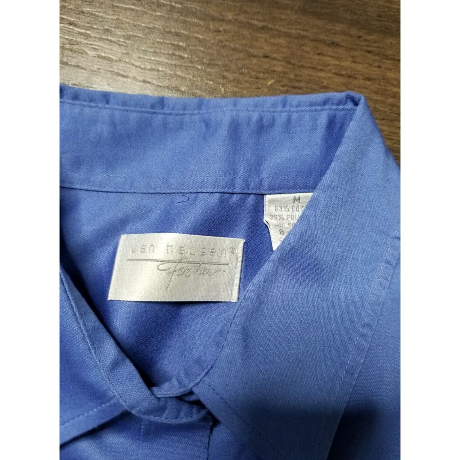 Van Heusen VINTAGE Van Heusen Polo Shirt Women's Medium Light Blue Sea World 50 Years Employee Status Polo Shirt Womens, 50th Anniversary Theme Size M / US 6-8 / IT 42-44 - 4 Thumbnail