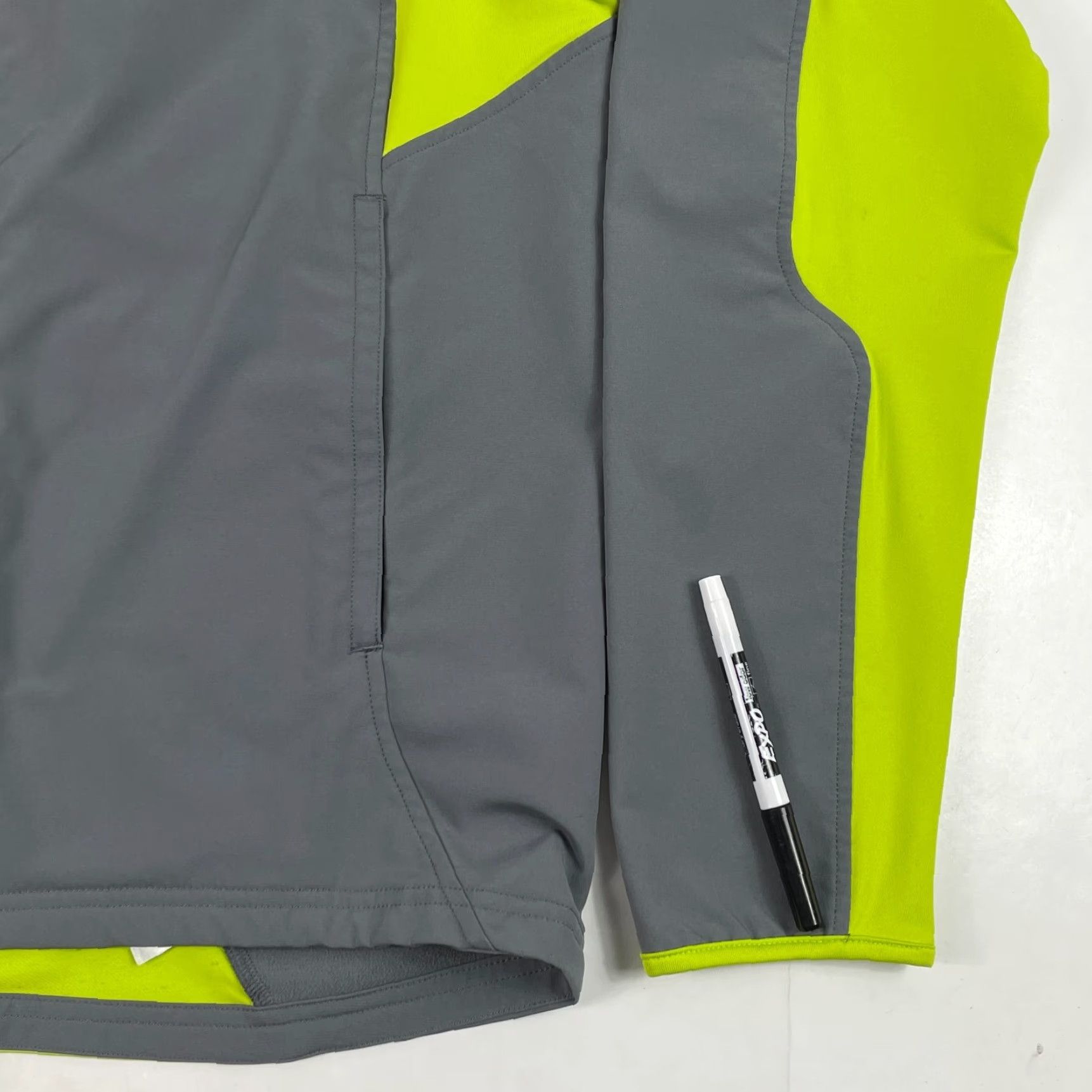 Under Armour Under Armour Jacket Men Medium Gray Yellow ColdGear Full Zip Softshell Lined Ski Activities: Outdoor, Ski, Casual Mens Size US M / EU 48-50 / 2 - 4 Thumbnail
