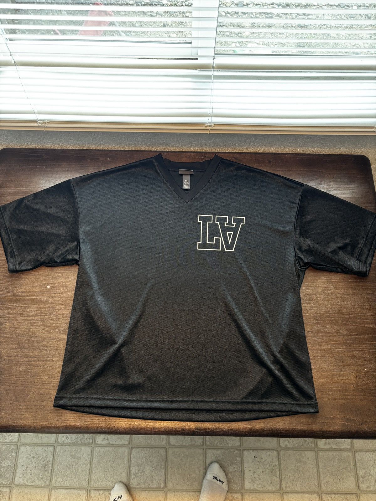 H&M LA JERSEY SHORT SLEEVE Size US L / EU 52-54 / 3 - 1 Thumbnail