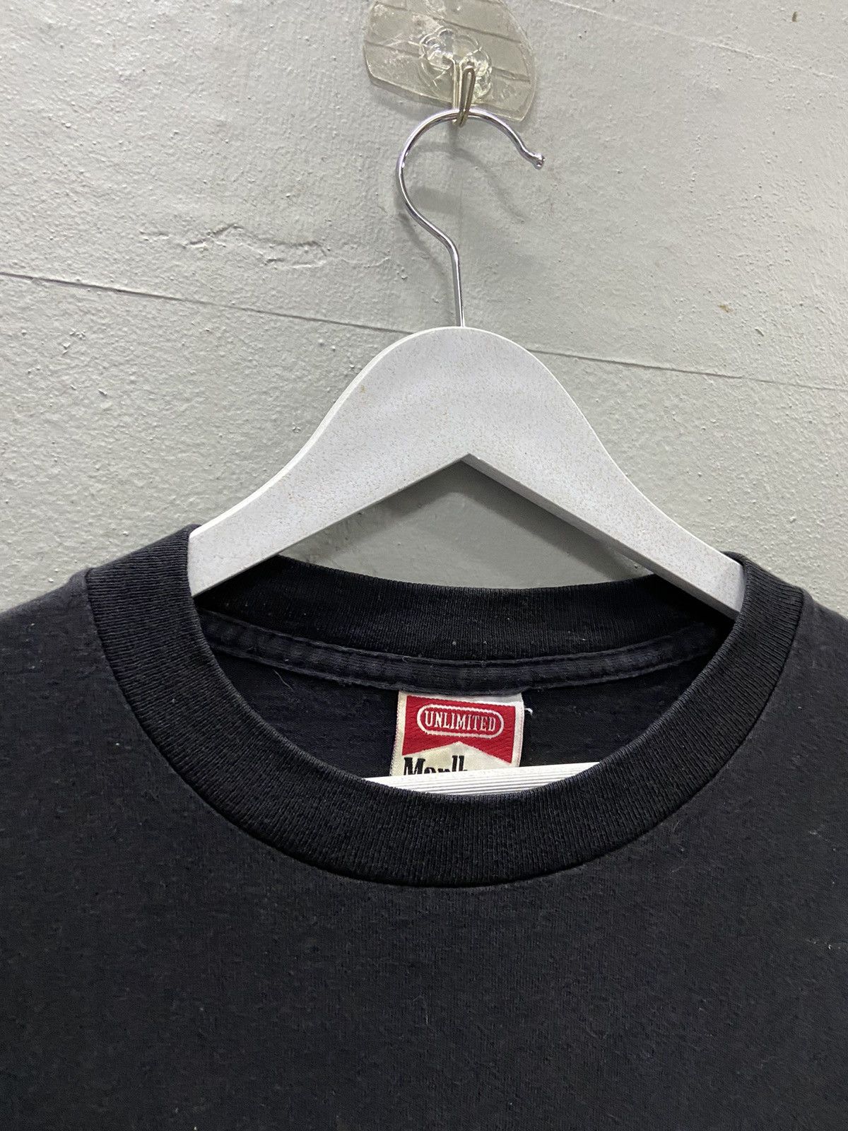 Marlboro Unlimited VINTAGE MARLBORO 90’s UNLIMITED TRAIN POCKET TEE SHIRT Size US XL / EU 56 / 4 - 3 Thumbnail