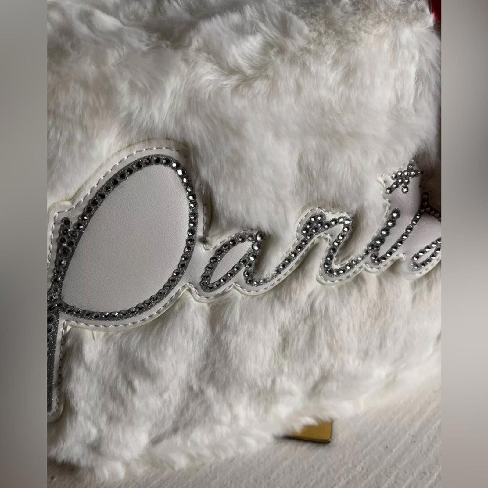 Designer Paris Hilton White Fur Shoulder Bag NWT Size ONE SIZE - 4 Thumbnail