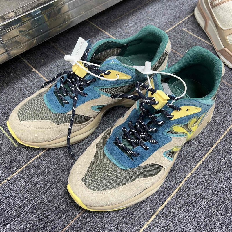 Louis Vuitton Trail Low-top Casual Shoes for Men -