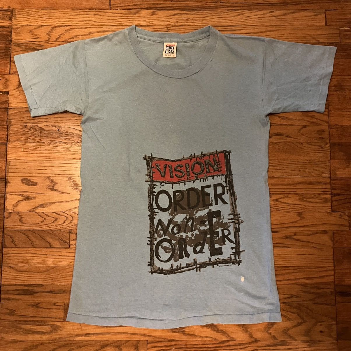 Vintage 1980s Vision Street Wear T-Shirt Size US S / EU 44-46 / 1 - 1 Thumbnail
