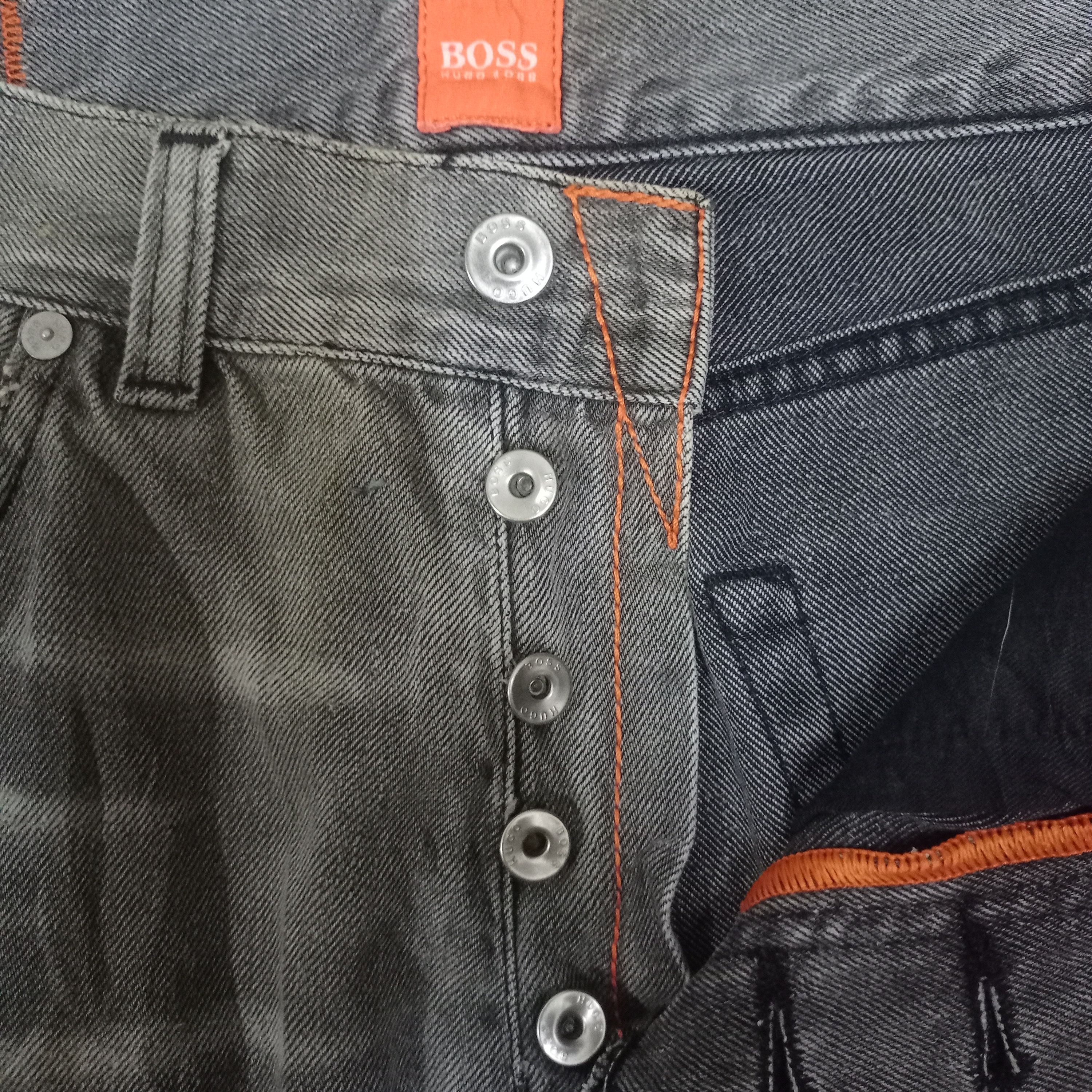 Hugo × Hugo Boss Vintage Hugo Boss Distressed Loose Jeans 30x29 Size US 30 / EU 46 - 3 Thumbnail