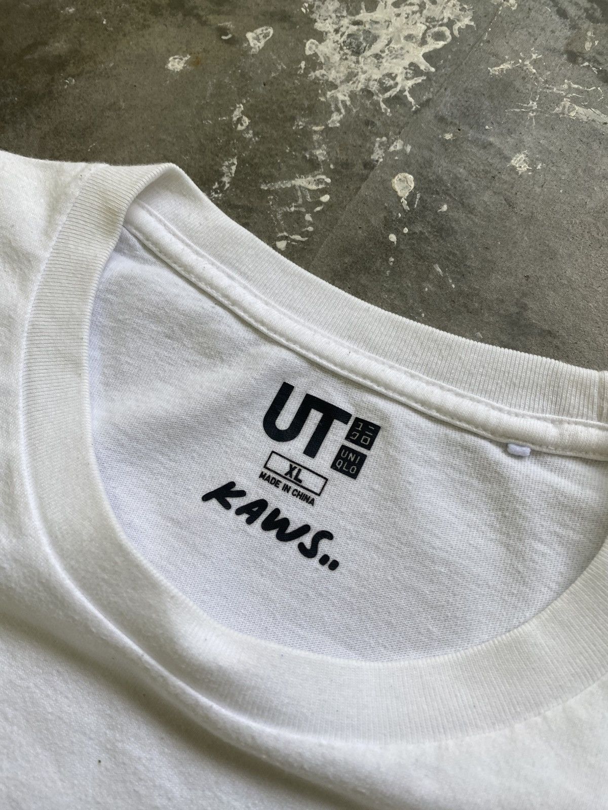 Kaws × Uniqlo Uniqlo X Kaws Size US XL / EU 56 / 4 - 8 Thumbnail