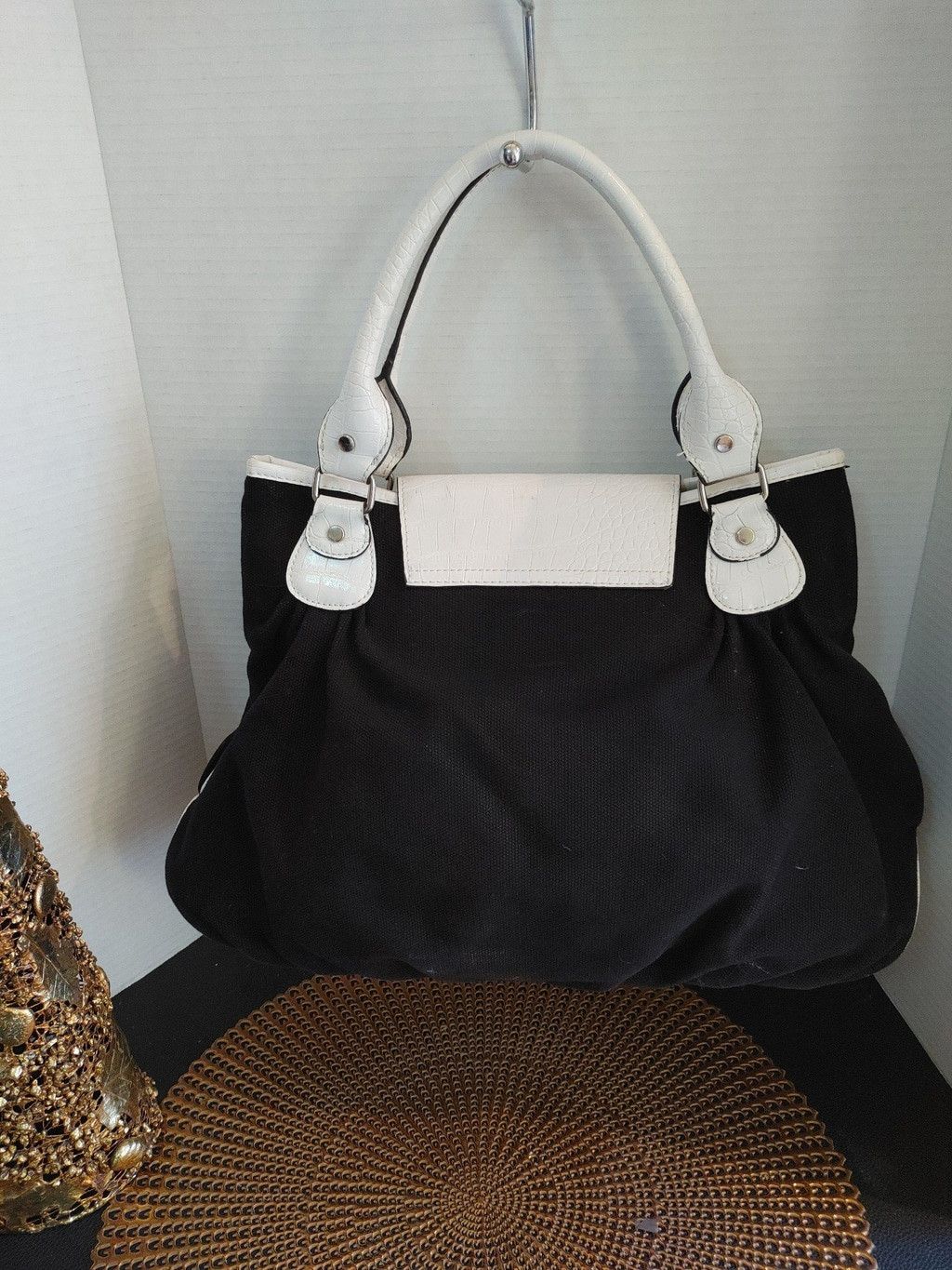 White House Black Market White House Black Market Hand Bag Size ONE SIZE - 3 Thumbnail