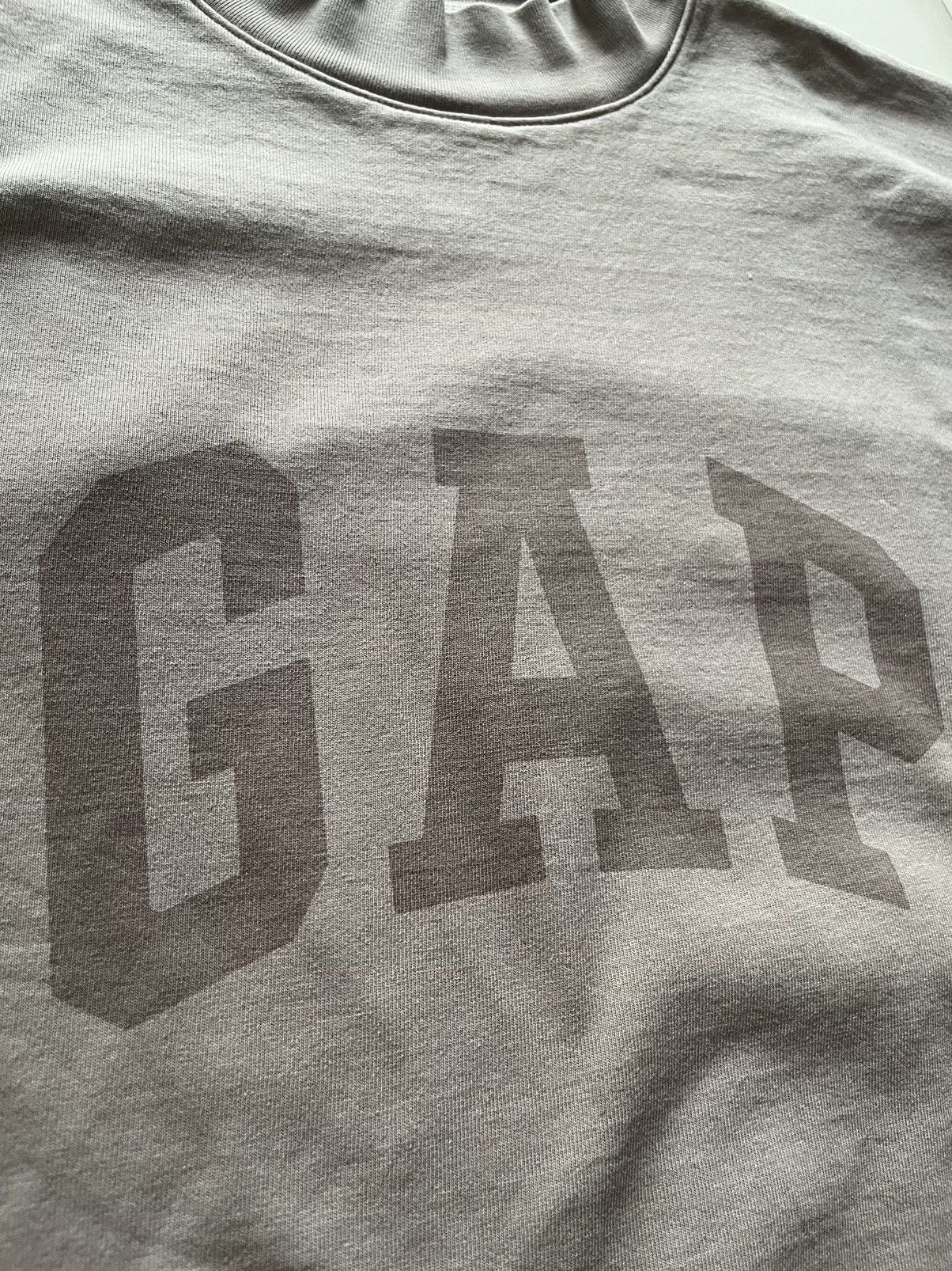 Balenciaga × Gap × Yeezy Yeezy Gap Engineered by Balenciaga Dove No Seam Tee Size US M / EU 48-50 / 2 - 3 Thumbnail