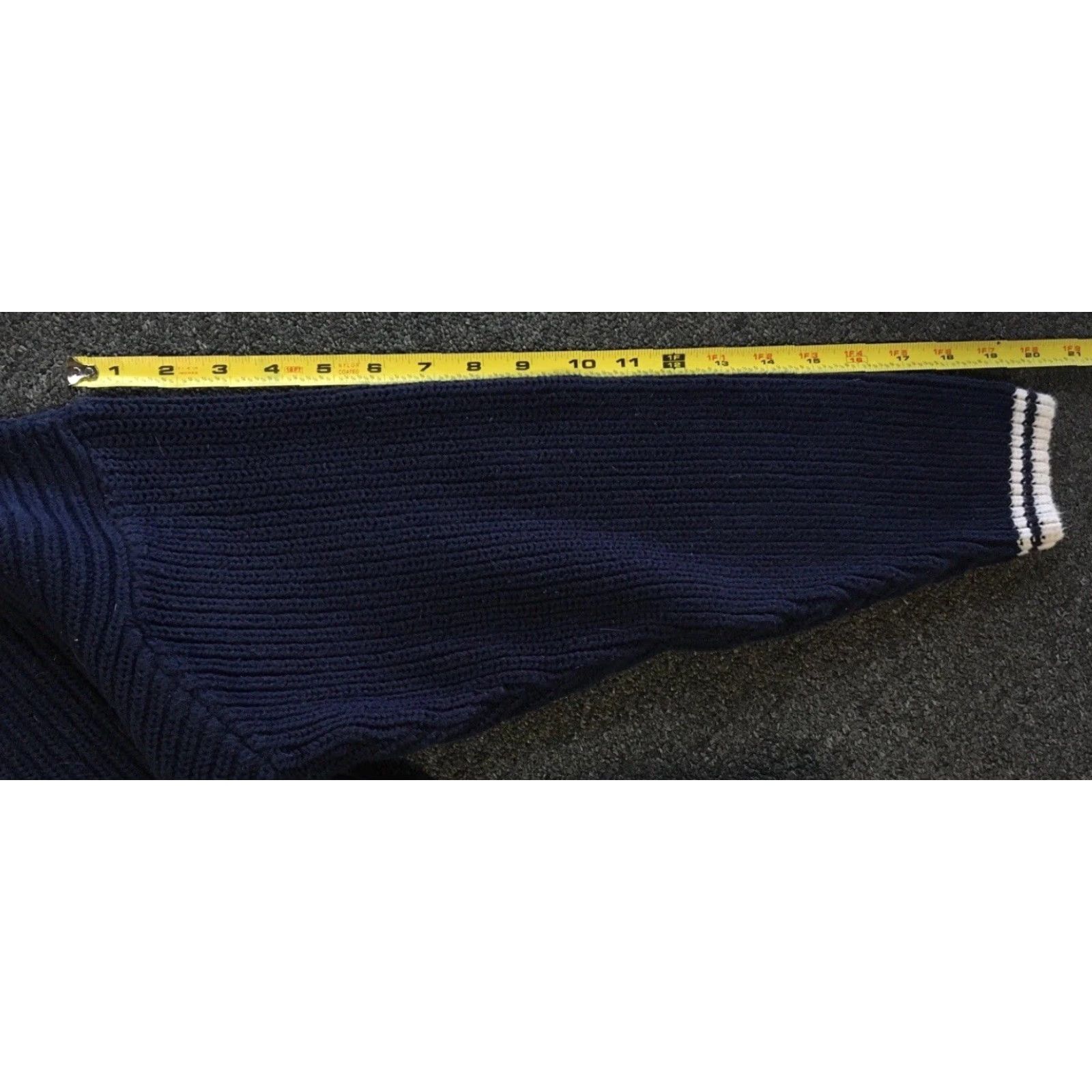 Izod VINTAGE IZOD Varsity Knit Sweater M Blue Stripe Heart 90s 80s University Track & Field Women Pullover Sweater Size M Mens Womens Girls Boys Size M / US 6-8 / IT 42-44 - 7 Thumbnail
