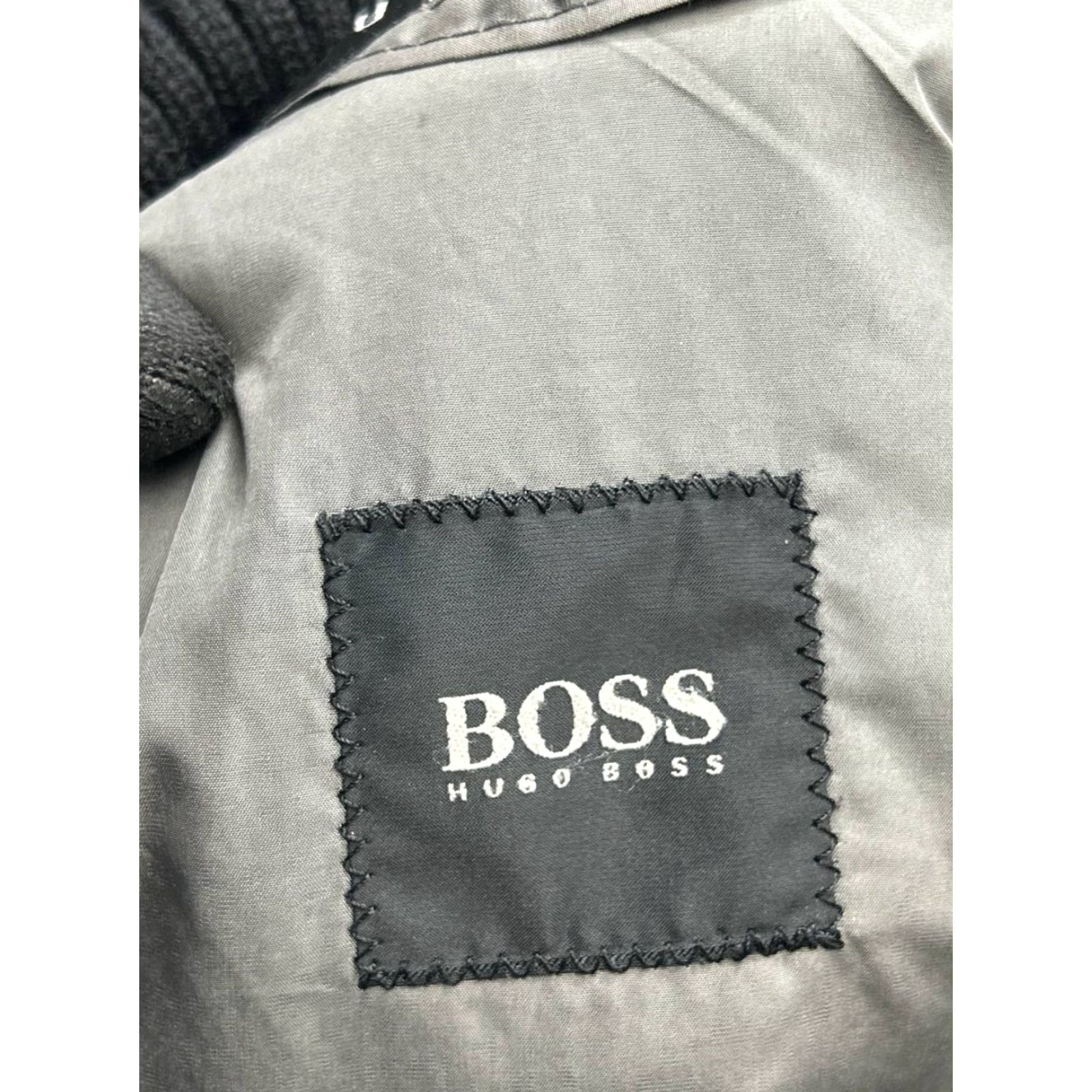 Hugo Boss VINTAGE Hugo Boss Overcoat Mens 44 Black Virgin Wool Heavy Size US S / EU 44-46 / 1 - 5 Thumbnail