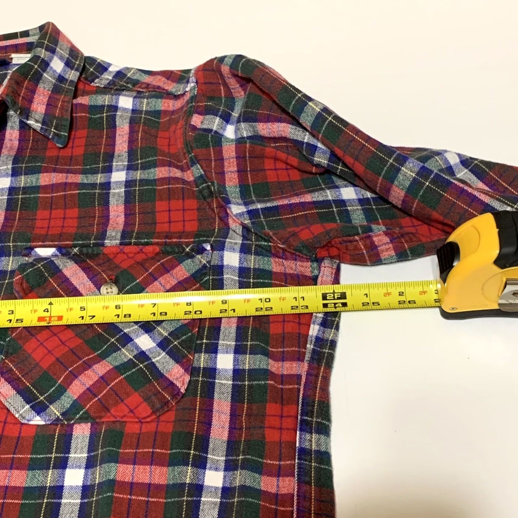 Vintage VINTAGE Woolrich Button-Up Shirt Mens XL/L Red Plaid Flannel Long Sleeve Shirt Size US L / EU 52-54 / 3 - 6 Thumbnail