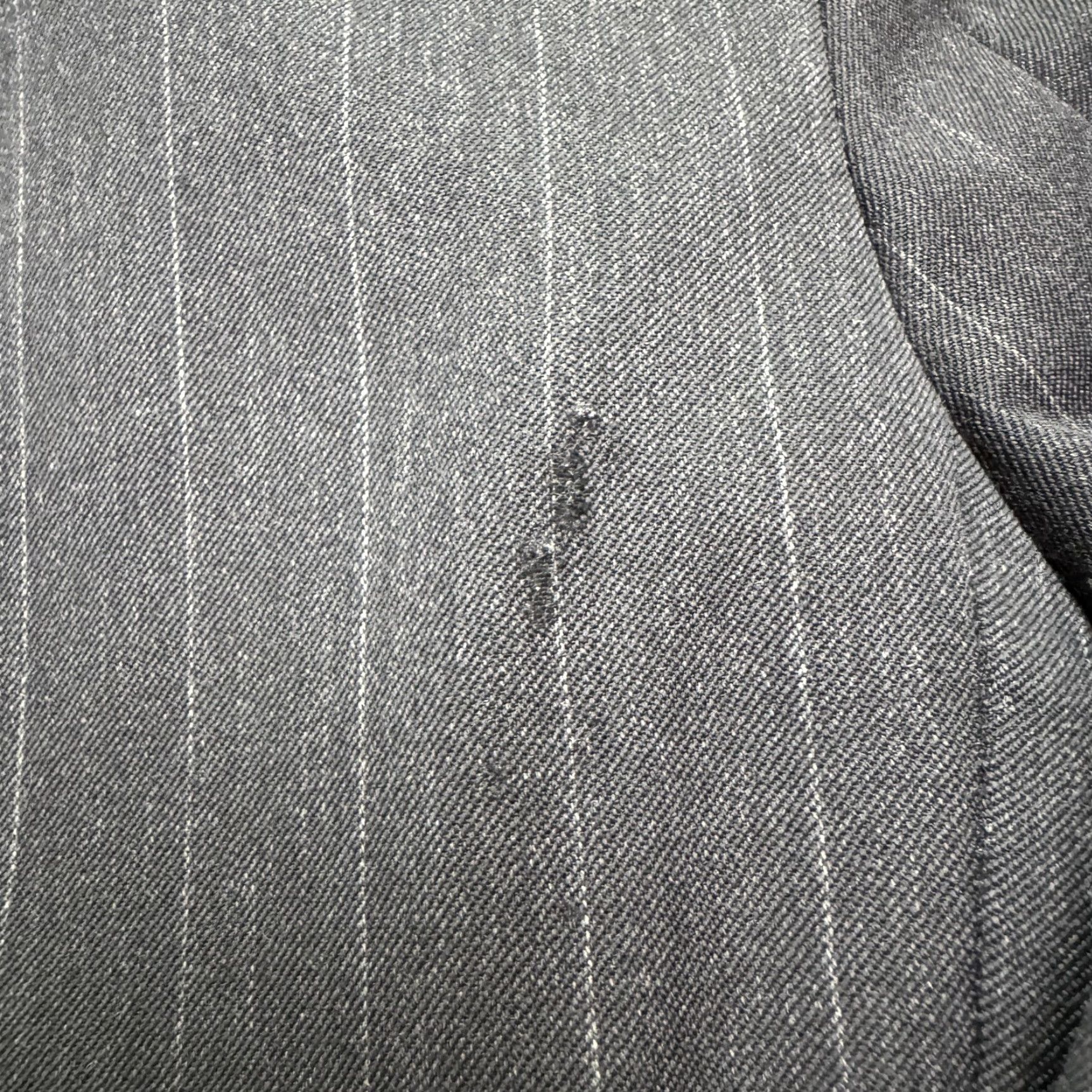 Vintage Botany 500 Couture Wool Blend Suit Blazer Jacket Mens 41R Gray Striped Classic Blazer Wool Blend Botany 500 Mens 41R Gray Striped Classic Size 42R - 6 Thumbnail