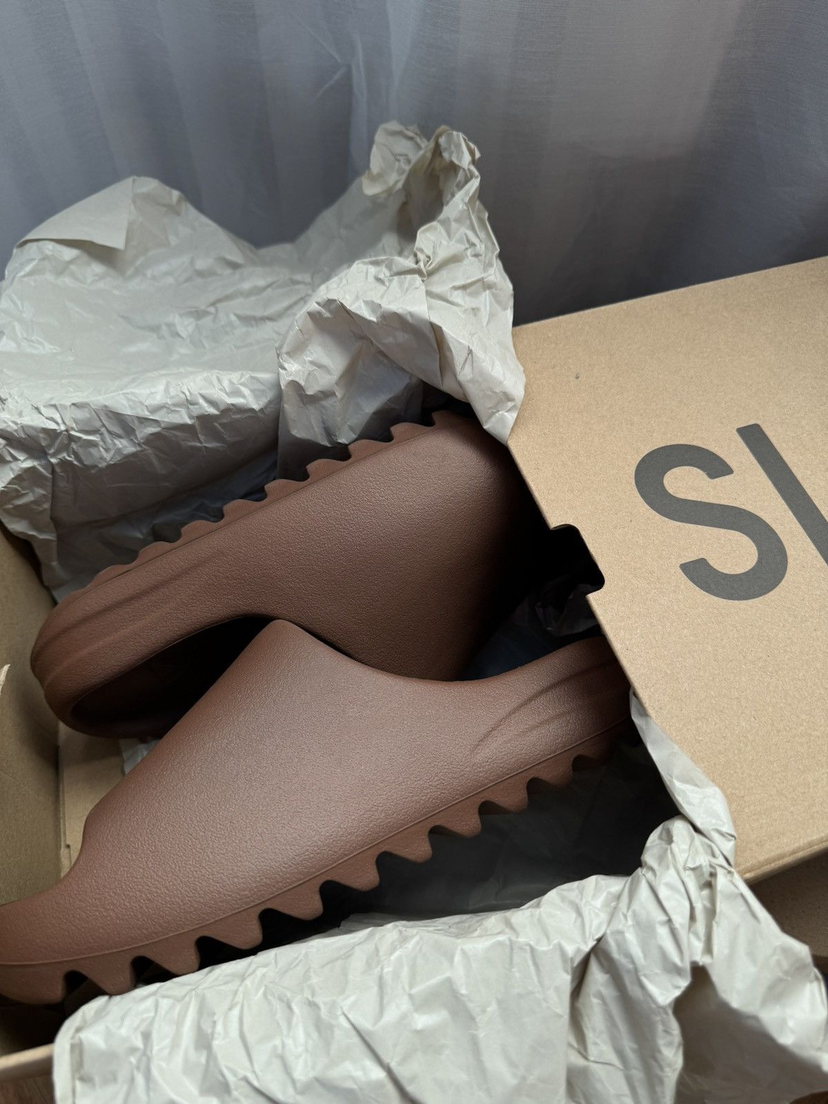 Yeezy Yeezy Slide ‘Flax’ Size US 8 / EU 41 - 6 Thumbnail