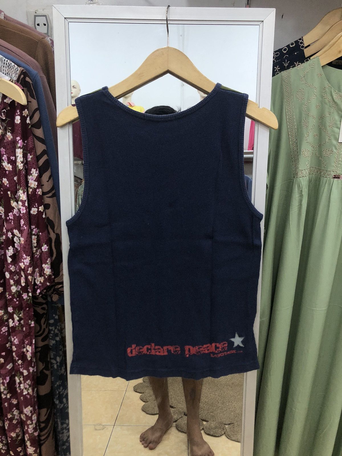 If Six Was Nine Vintage Sabotage “declare peace” tanktop Size US M / EU 48-50 / 2 - 4 Thumbnail