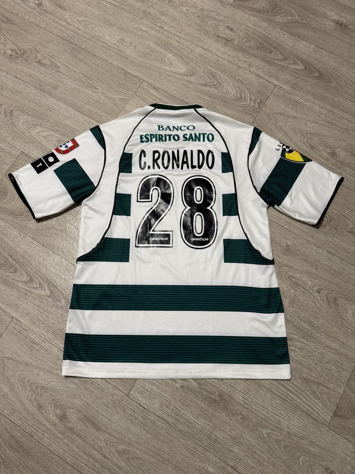 Vintage 🔷Retro Sporting Lisbon Ronaldo #28 2002/03 Soccer jersey🔷 Size US XL / EU 56 / 4 - 4 Thumbnail