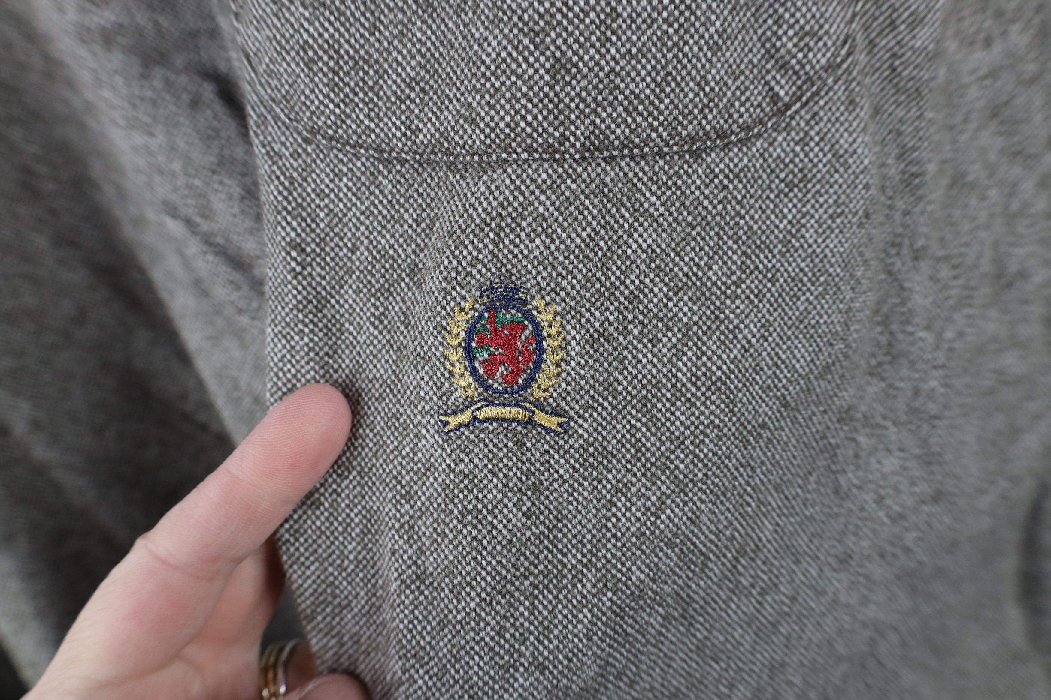 Tommy Hilfiger × Vintage Vintage 90s Tommy Hilfiger Heavyweight Oxford Button Shirt Size US XL / EU 56 / 4 - 4 Thumbnail