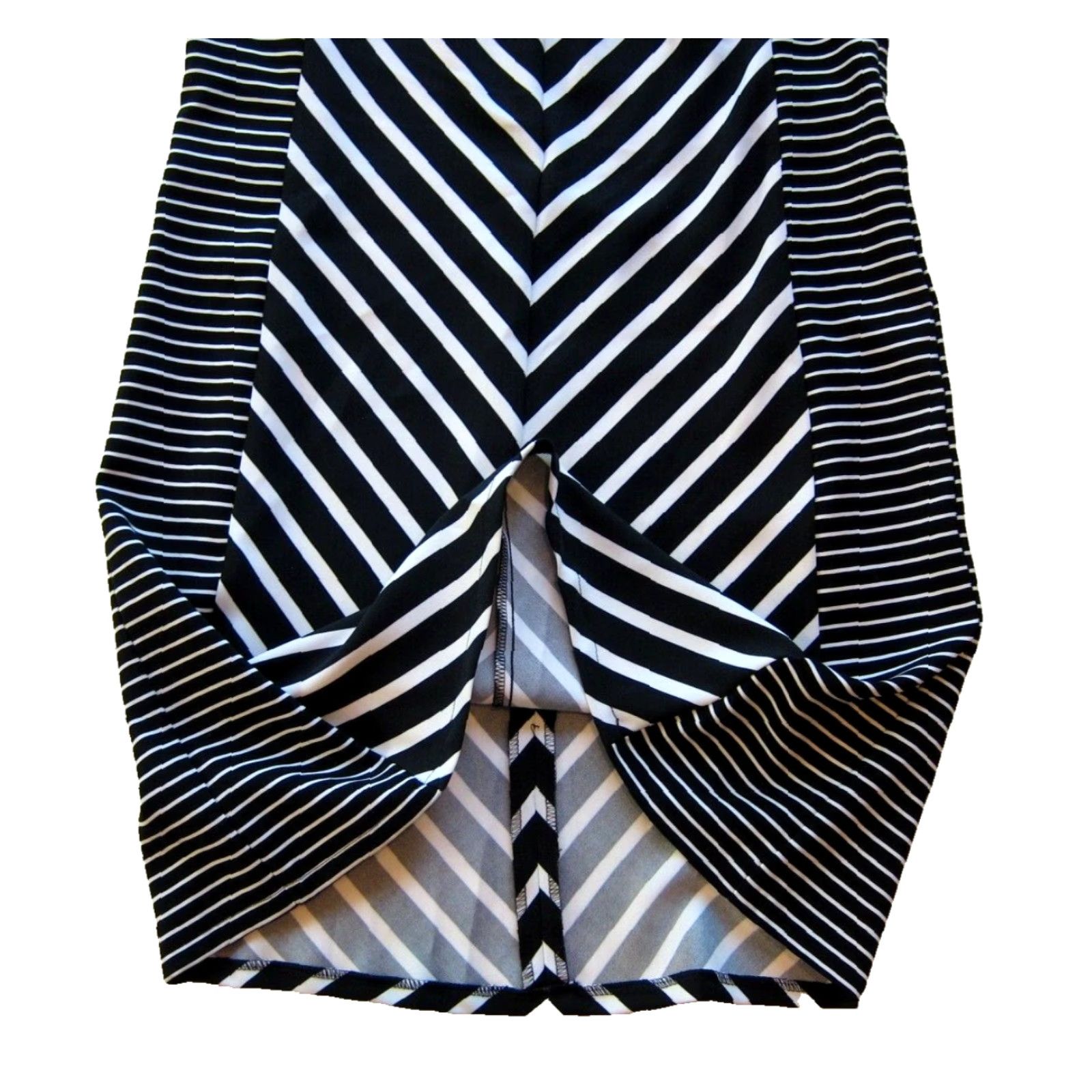 Vintage Gabby Skye Black White Stripe Stretch Short Sleeve Tunic Sheath Shift Dress 8 Size 30" / US 8 / IT 44 - 5 Thumbnail