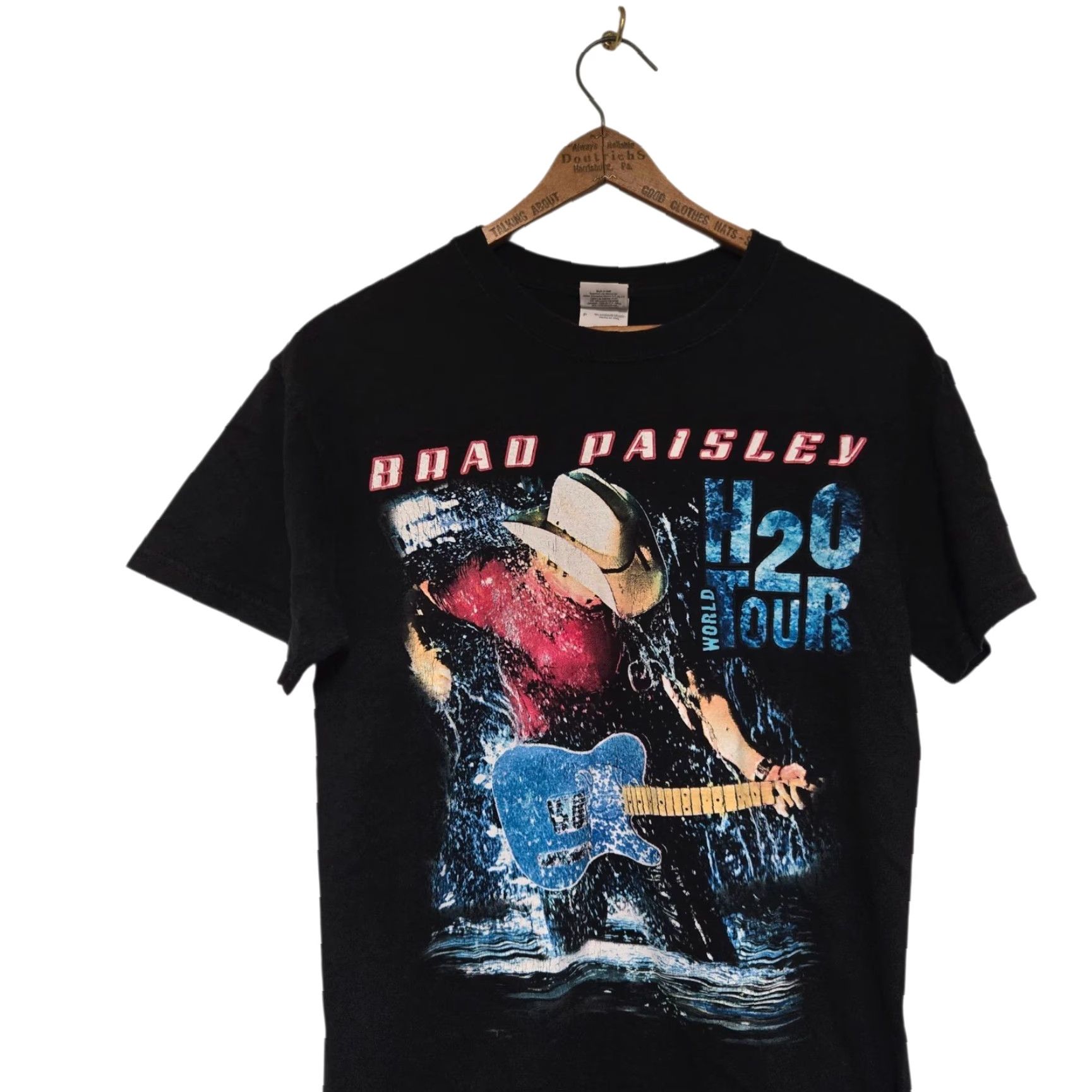 Gildan Brad Paisley H2O World Tour T-Shirt Small Concert Black Men Music Shirt 2010 Guitar Country Size US S / EU 44-46 / 1 - 3 Thumbnail
