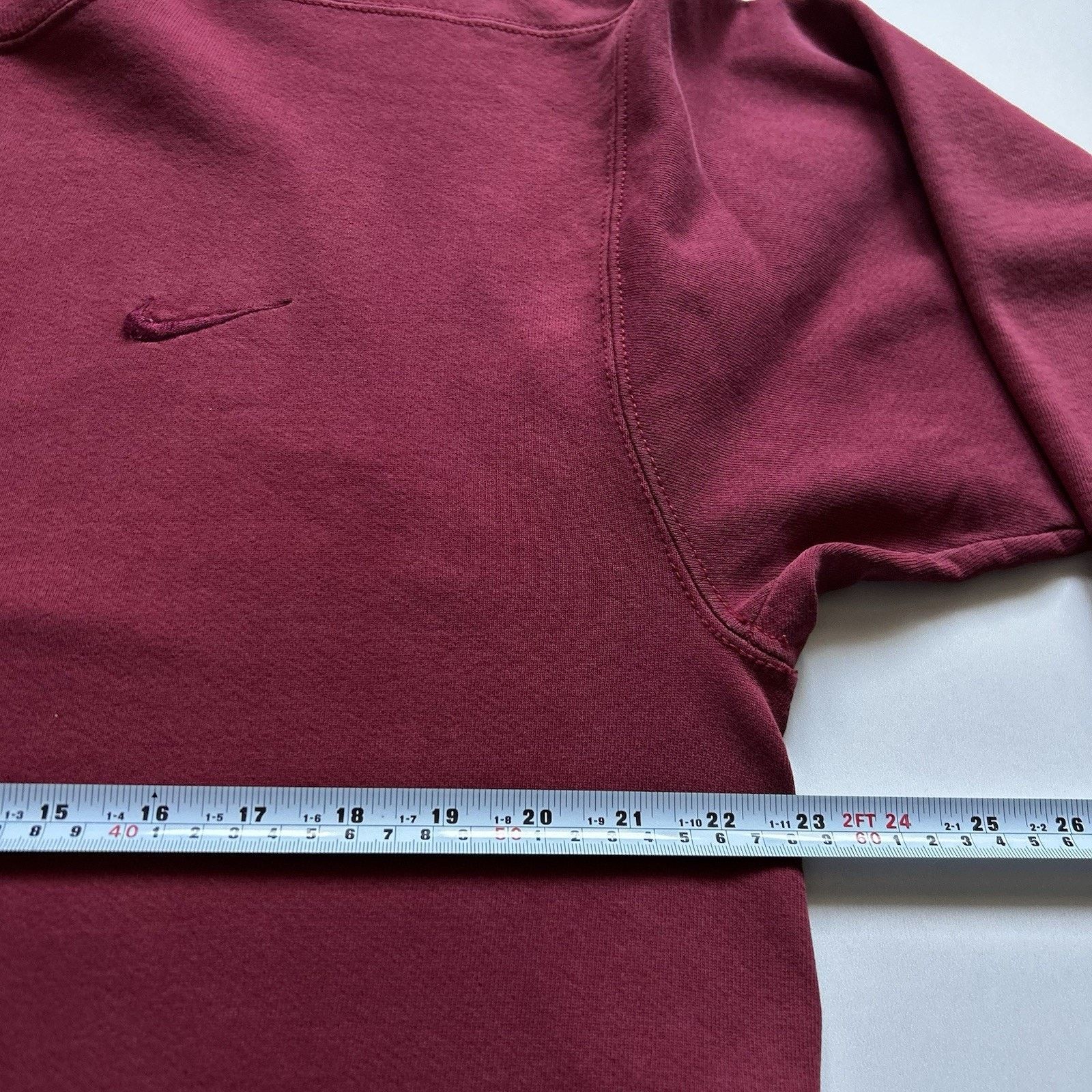 Nike Vintage 90s Nike Crewneck Tonal Swoosh Burgundy Red Medium Size US M / EU 48-50 / 2 - 5 Thumbnail