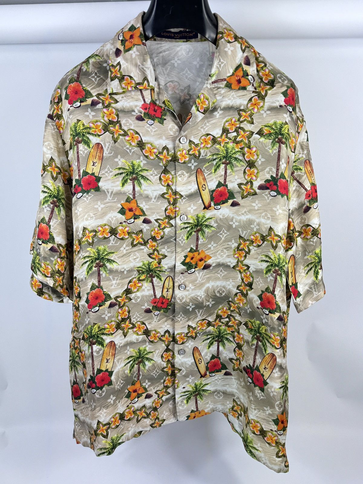 Louis Vuitton × Pharrell MONOGRAM PRINT HAWAII SILK SHIRT 1AFQYT Size US L / EU 52-54 / 3 - 1 Thumbnail