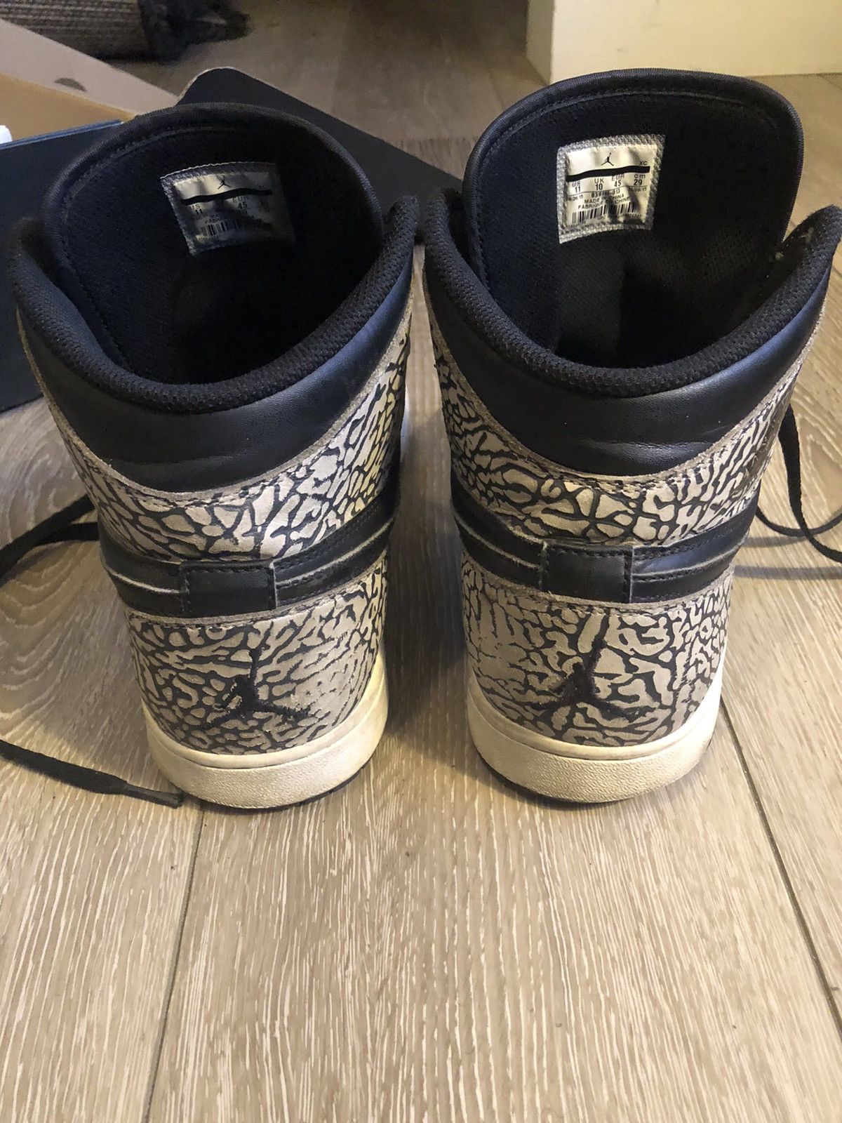 Jordan Brand × Nike Jordan 1 Unsupreme Size US 11 / EU 44 - 5 Thumbnail
