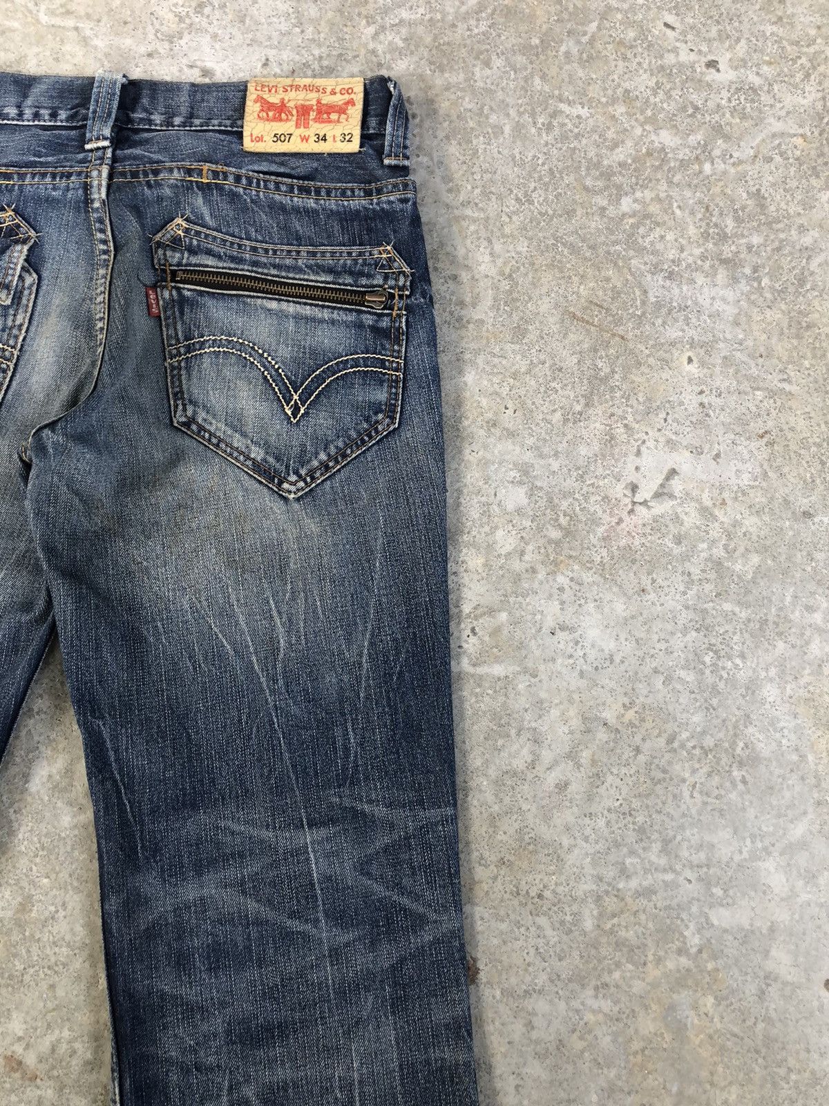 If Six Was Nine Y2k Levi’s Flared Jeans Distressed Jeans Mudwash 507 Size US 33 - 10 Thumbnail