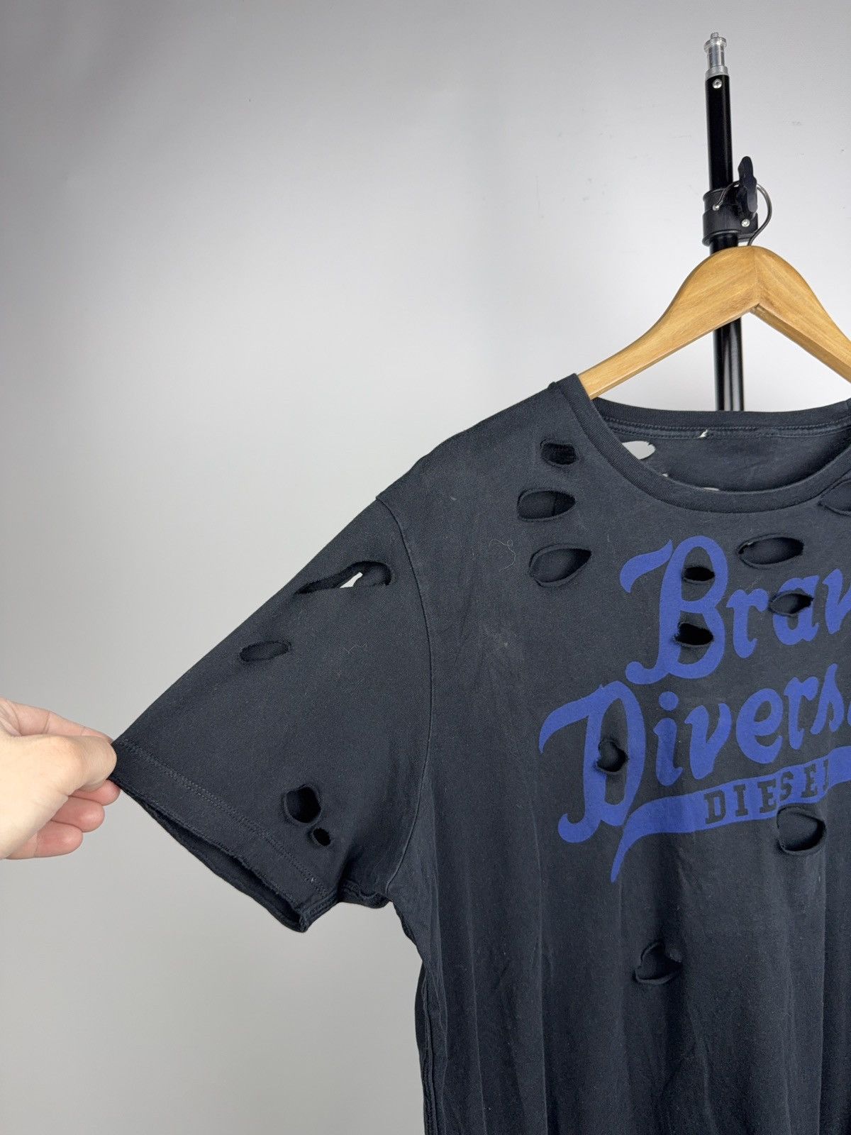 Diesel 00s Diesel Brave Diversity Distressed Faded T-Shirt Y2K Punk Size US L / EU 52-54 / 3 - 2 Thumbnail
