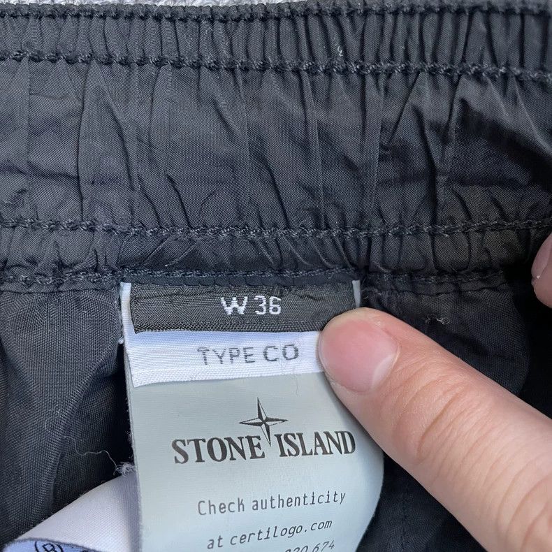 Givenchy Givenchy SiseL Stone Island Metal Nylon Small Logo Three Po Size US 30 / EU 46 - 5 Thumbnail