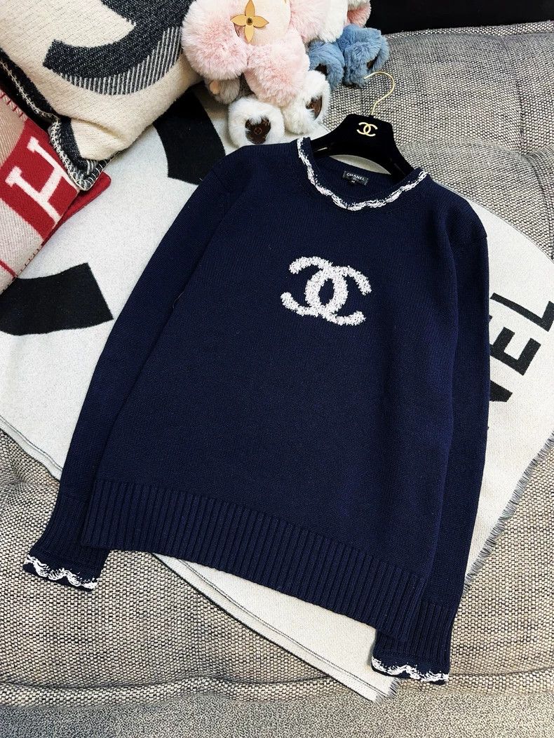 Chanel Chanel 21p dark blue lace double C round-neck knitted swea Size S / US 4 / IT 40 - 8 Thumbnail