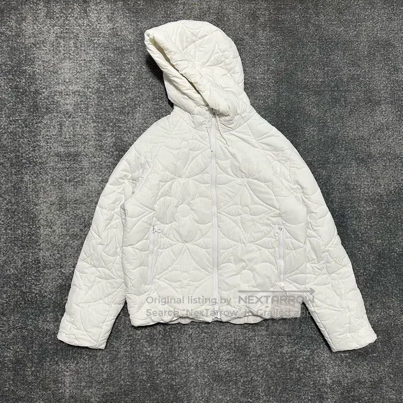 Louis Vuitton Louis Vuitton White three-flower cotton-padded jacket Size US M / EU 48-50 / 2 - 1 Thumbnail