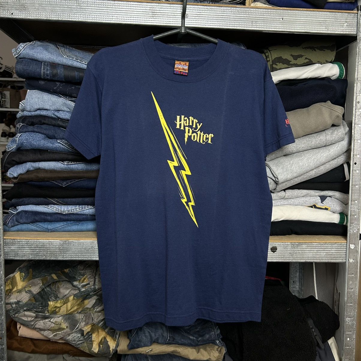 Vintage Vintage Harry Potter 2001 Big logo Movie Tee size S Size US S / EU 44-46 / 1 - 1 Thumbnail