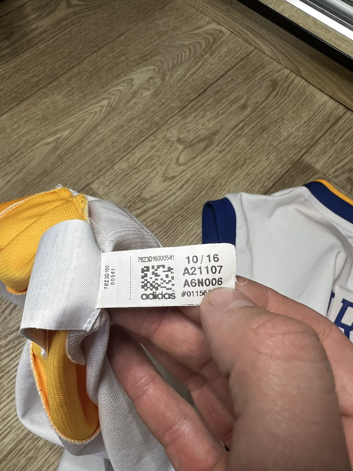 NBA Y2K Adidas Golden State Warriors 30 Curry Jersey Size US L / EU 52-54 / 3 - 9 Thumbnail