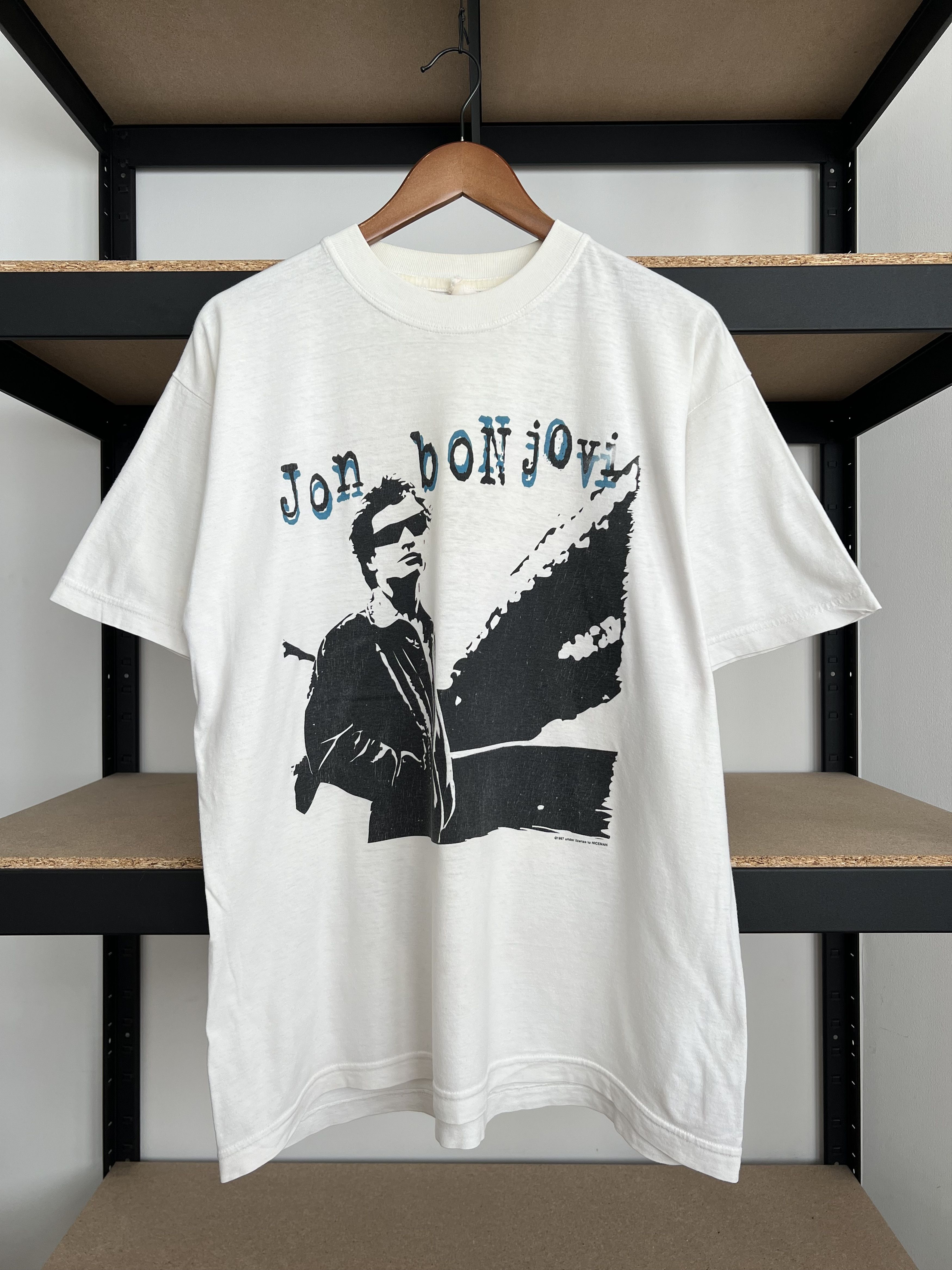 Band Tees Vintage 1997 Jon Bon Jovi Rock Band White T-shirt Size US XL / EU 56 / 4 - 1 Thumbnail